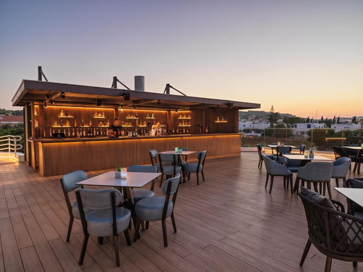 Leonardo Crystal Cove & - Adults Only