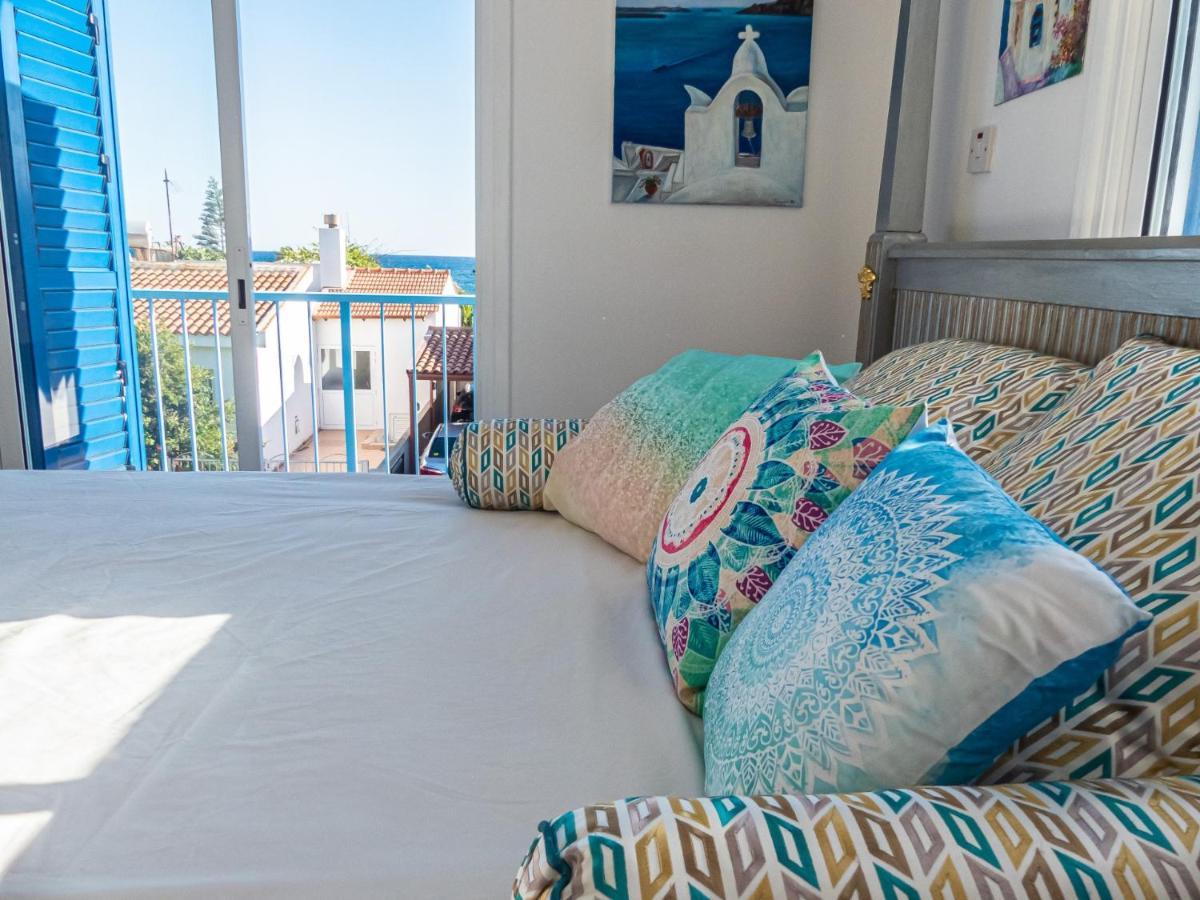 Greek Island Style 2 Bedroom With Pool Next To The Sea Villa *