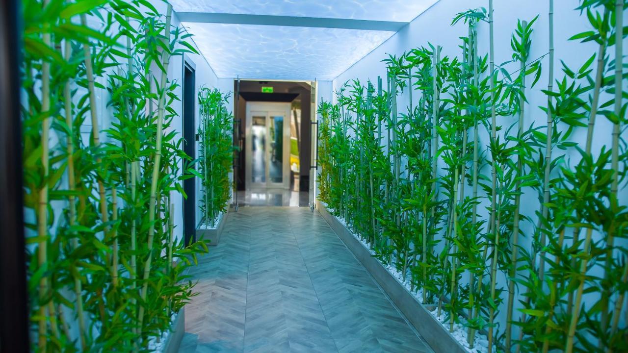 Emerald Seaside At Four Seasons *