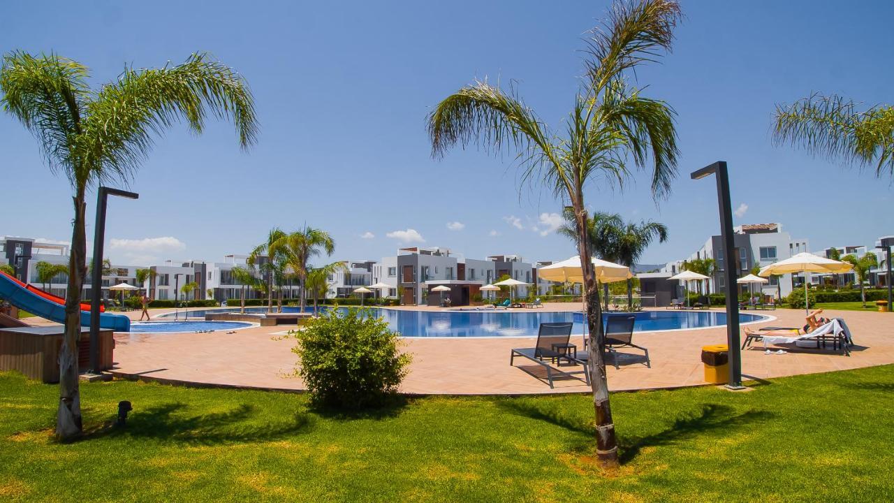 Emerald Seaside At Four Seasons Apartment Boghaz