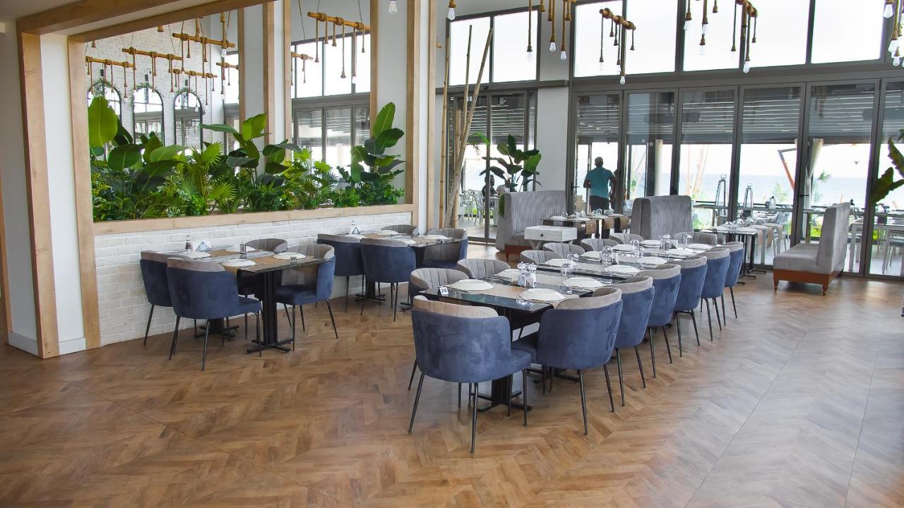 Emerald Seaside At Four Seasons Apartment
