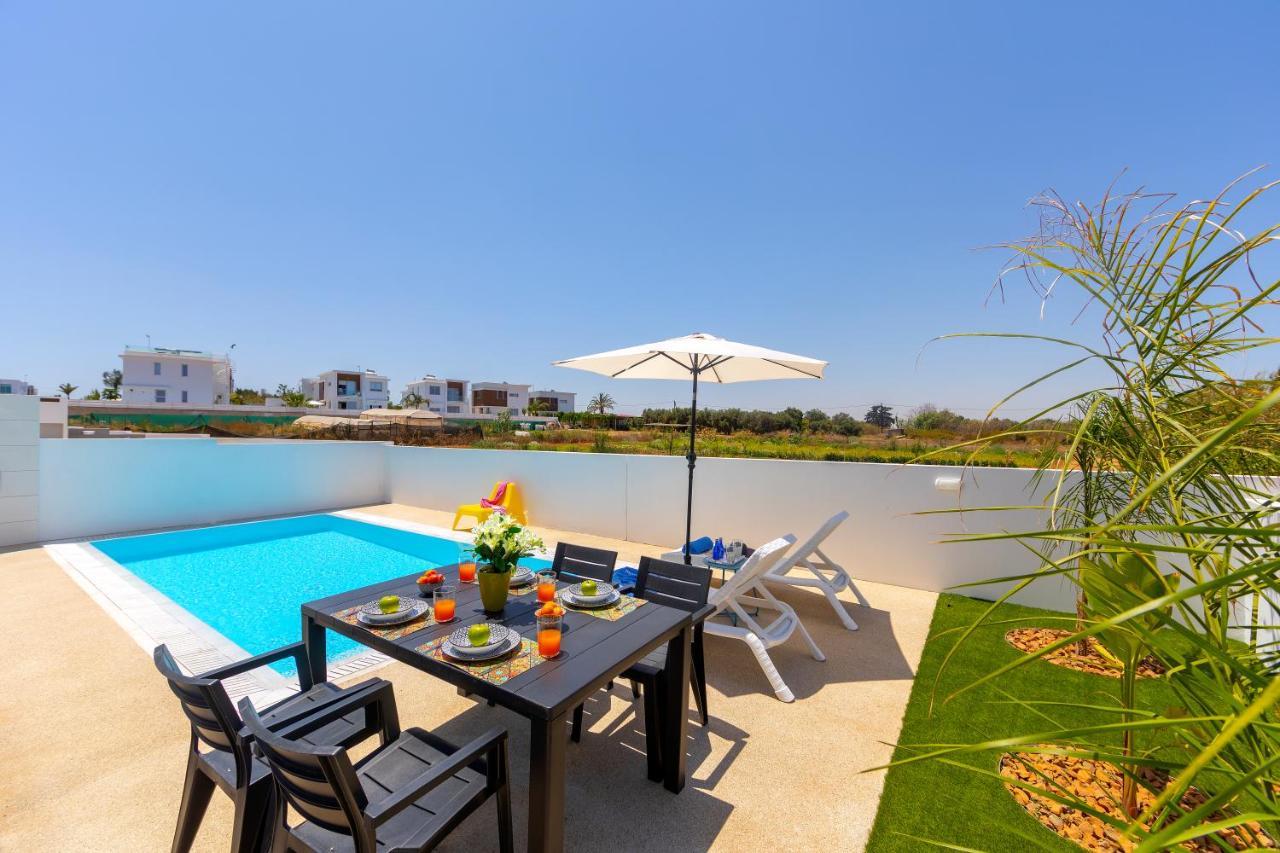 Alasia Villa *