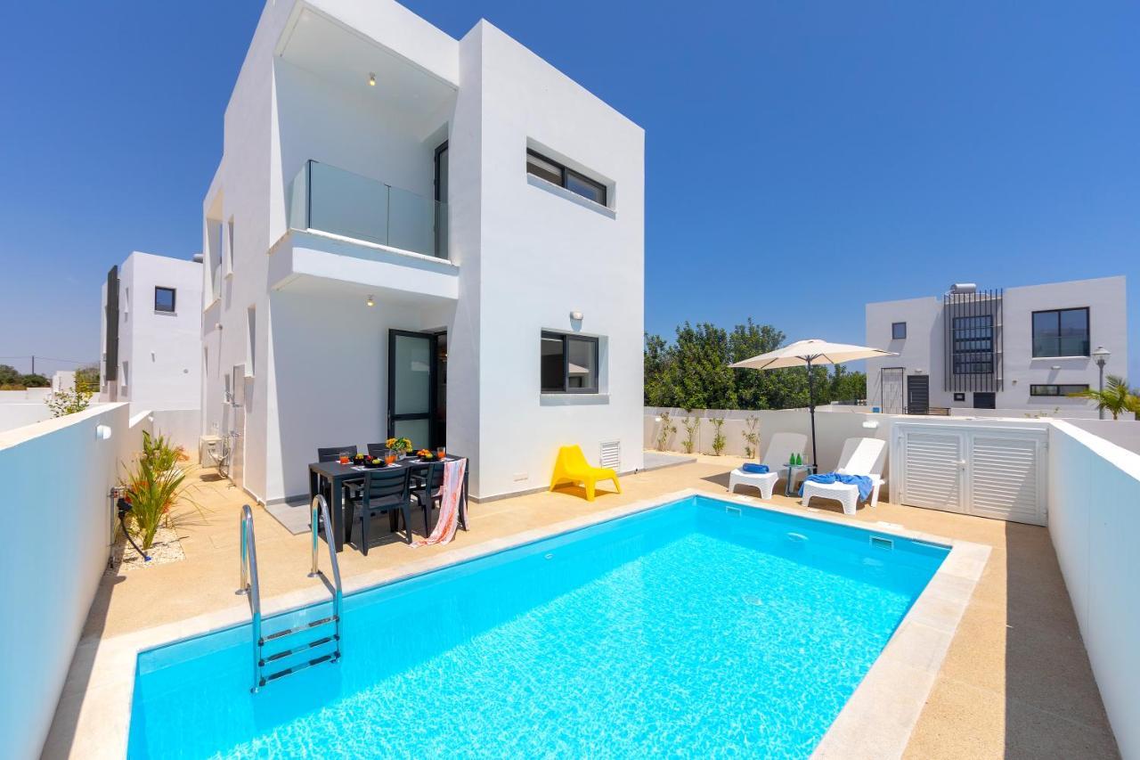 Alasia * Paralimni