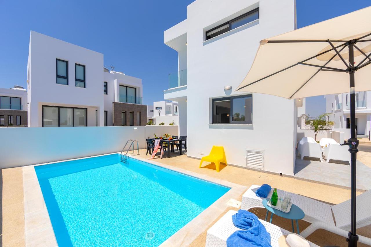 Alasia * Paralimni