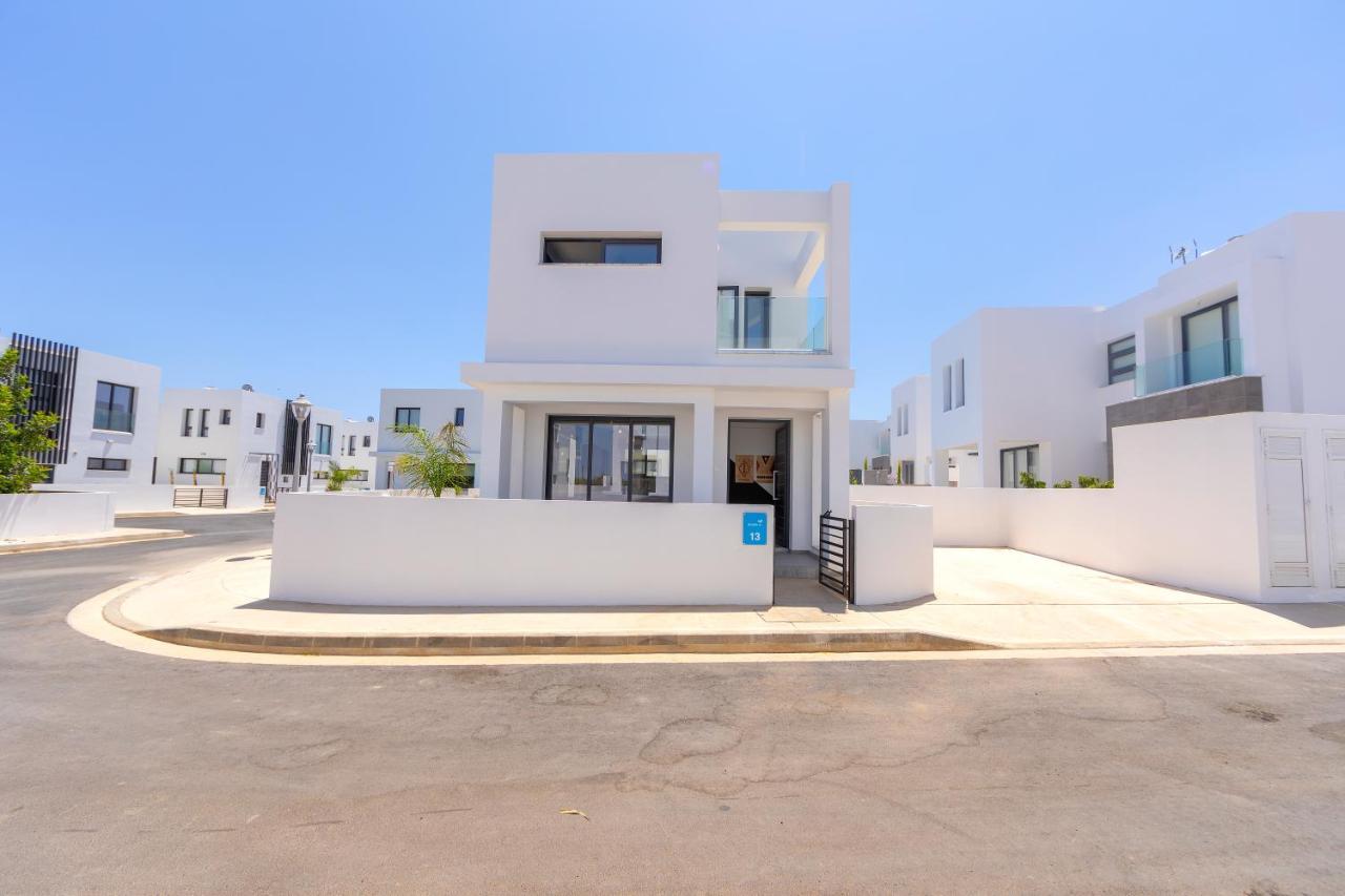 Alasia Villa