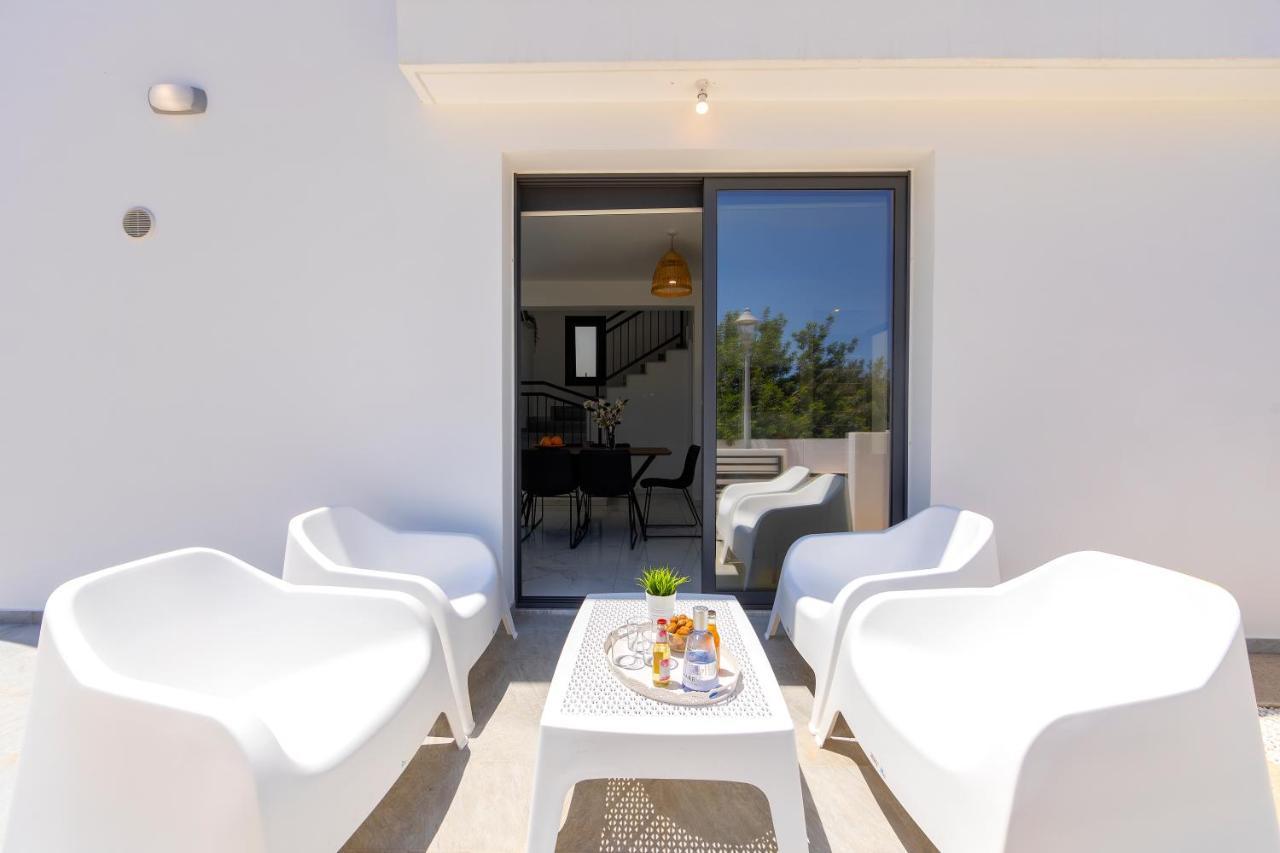 Alasia Villa *