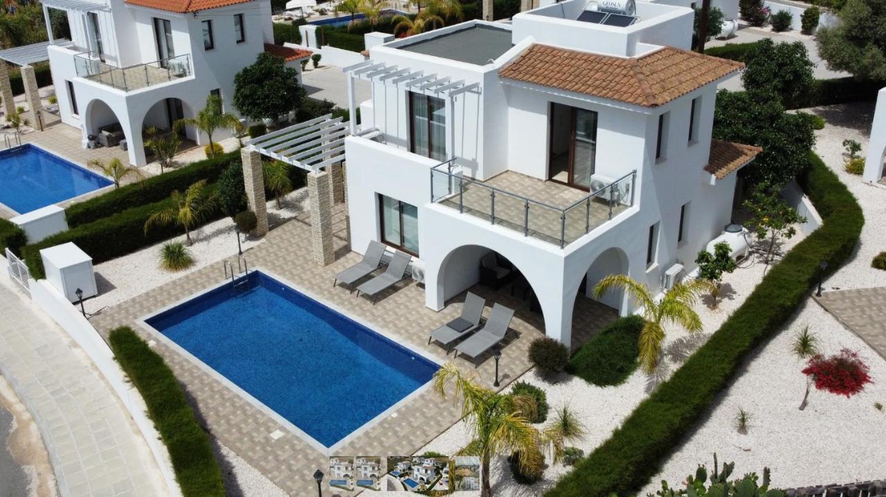 St. Georgiana 7 *
