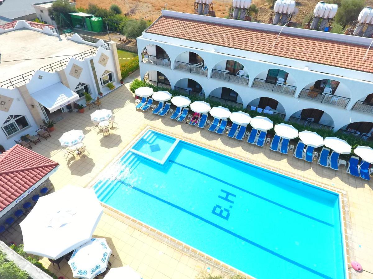 Aparthotel Bare Hill *