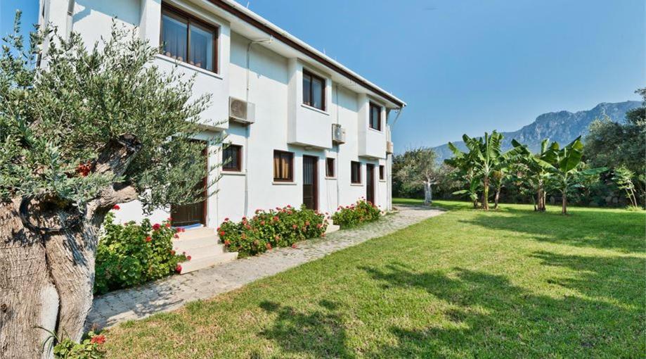 Bare Hill Aparthotel *