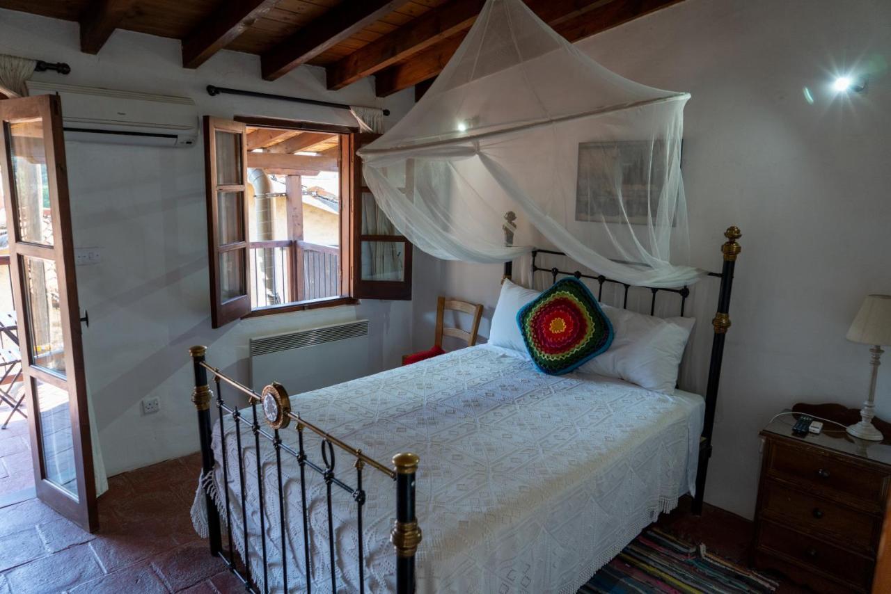 Zangoulos Country house *