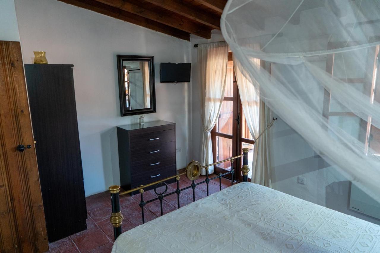 Zangoulos Country house