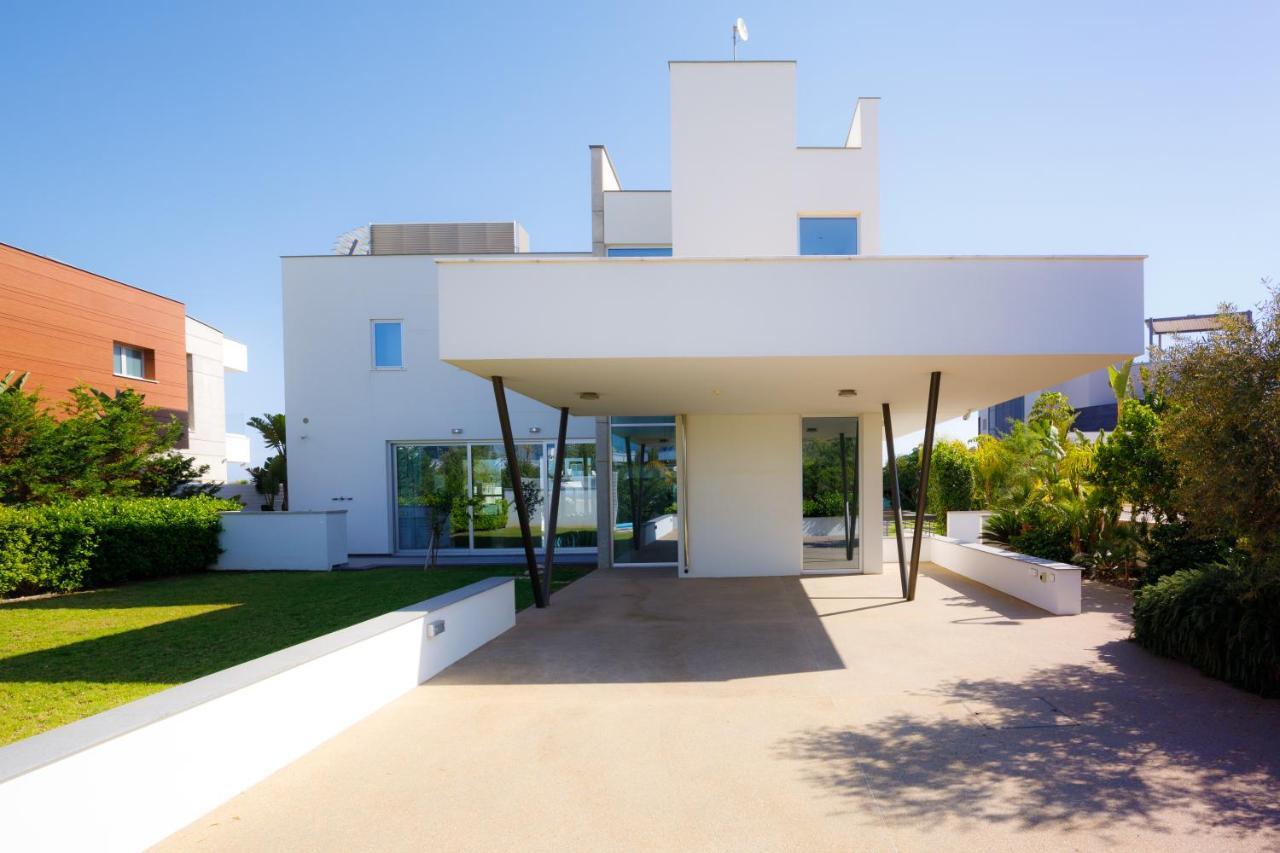 Beachfront Luxury Tranquility * Ayia Napa
