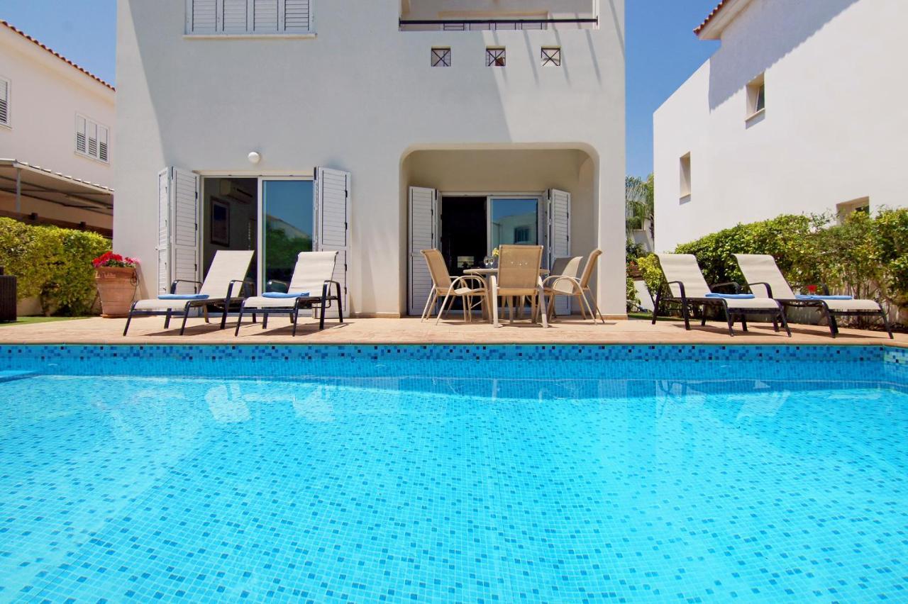 Villa Palm *