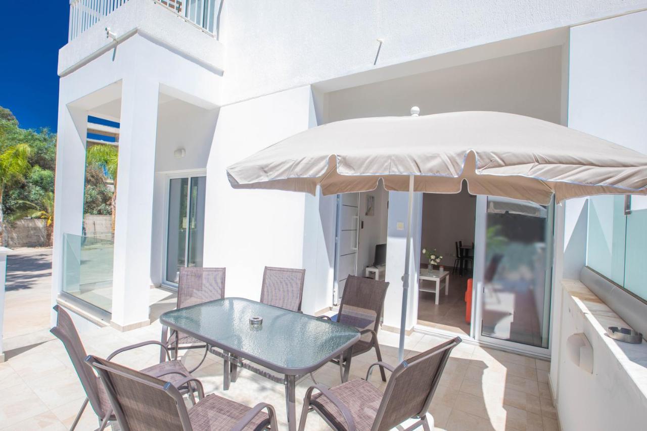 Panayia Sea View Apts *