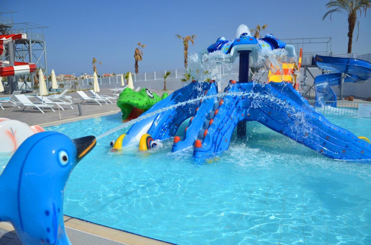 Resort King Evelthon & Klorakas