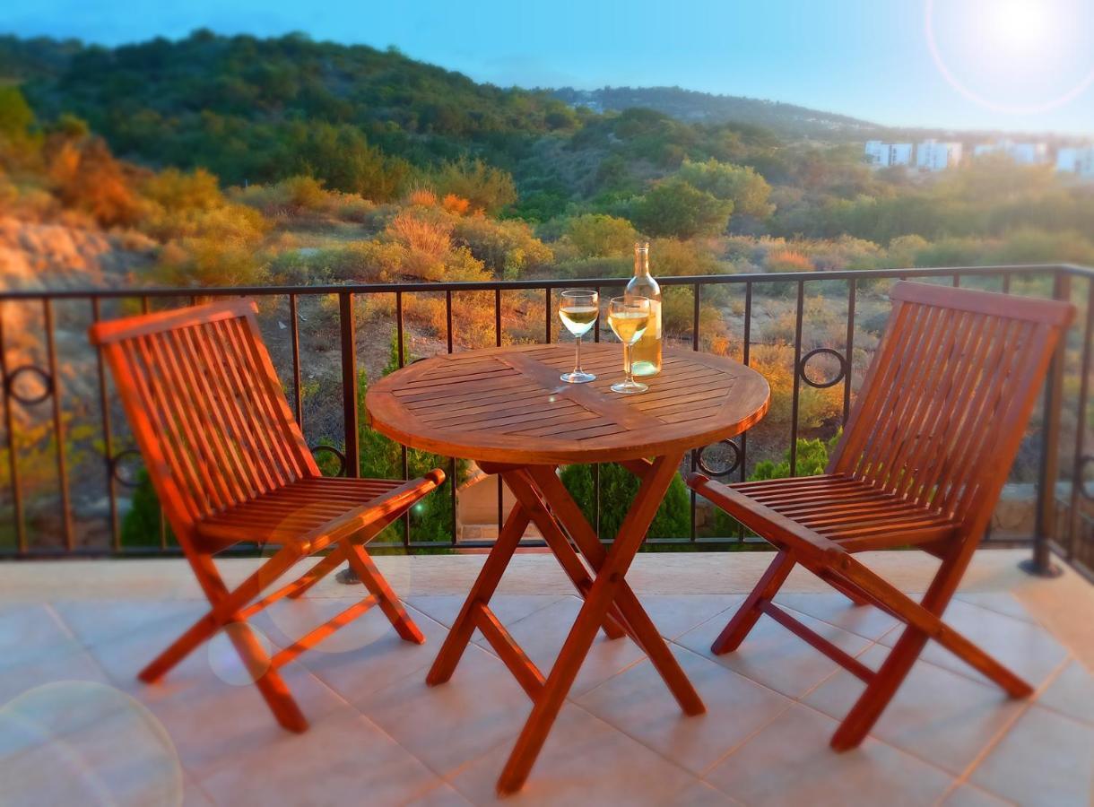 The Forest Golf Penthouse With Real Mountain&seaviews Apartamento Agios Amvrosios (Kyrenia)