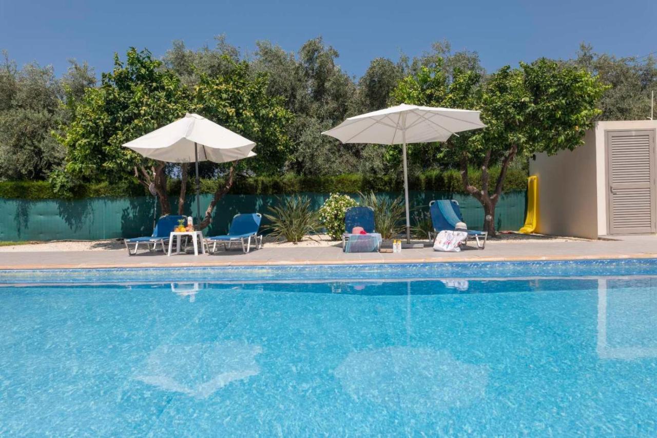 Villa Rafaella Villa- Pvt Pool-near Sea/beach