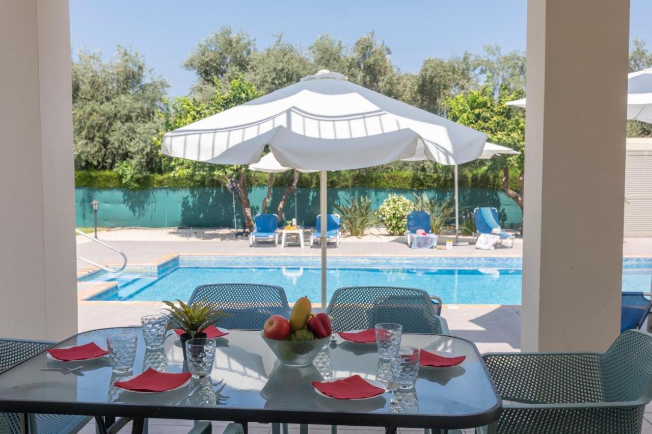 Villa Rafaella Villa- Pvt Pool-near Sea/beach