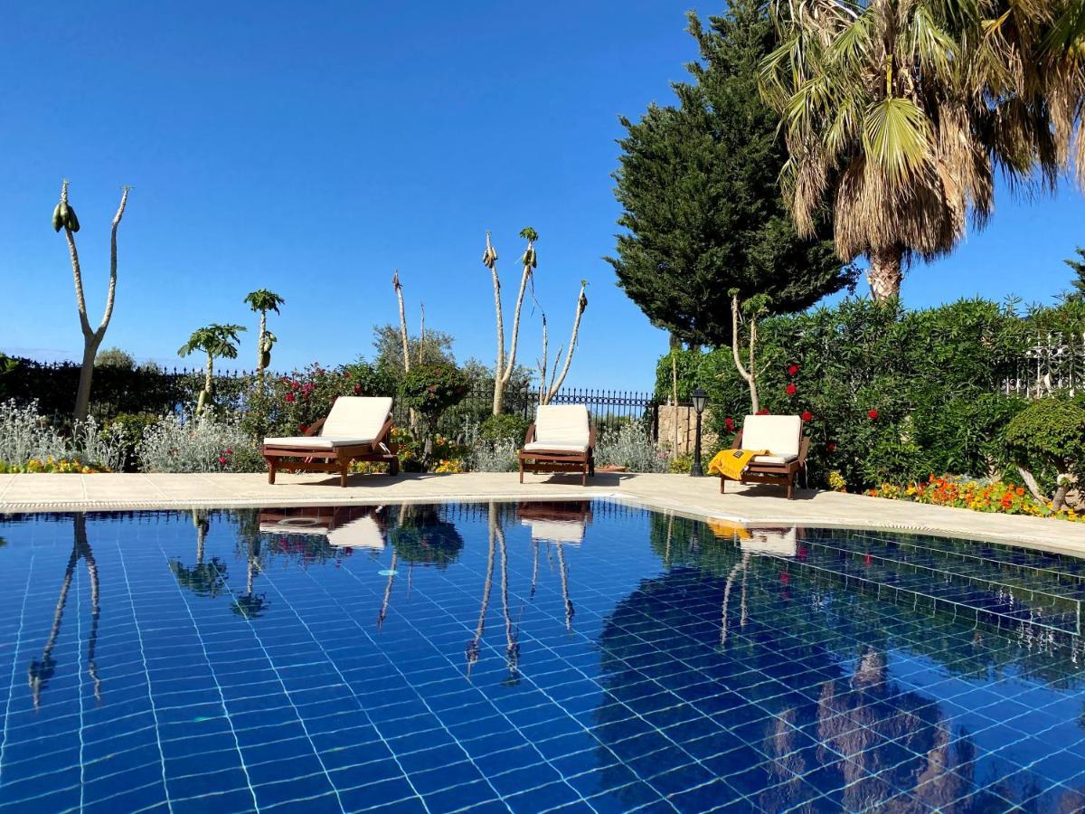 4 Bedroom Deluxe With Mountain And Sea View Villa