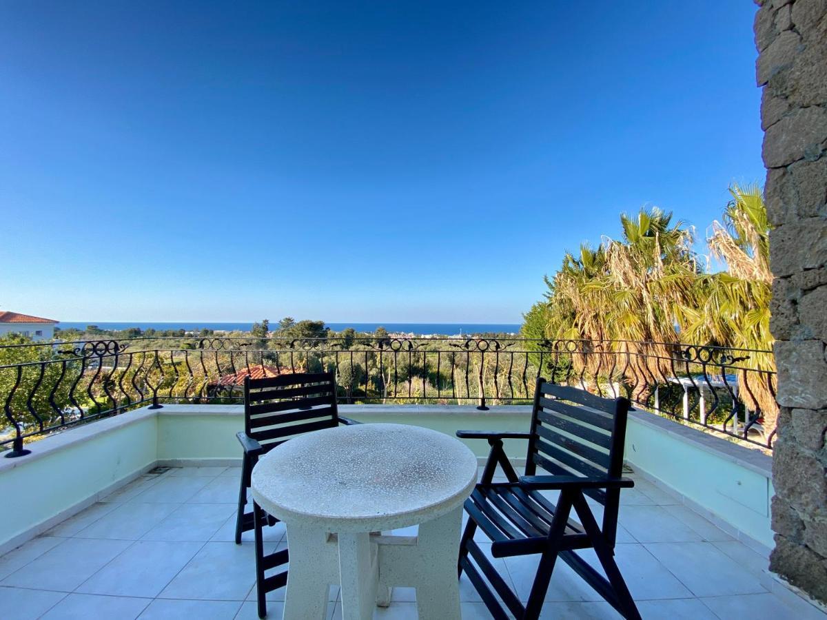 4 Bedroom Deluxe With Mountain And Sea View *