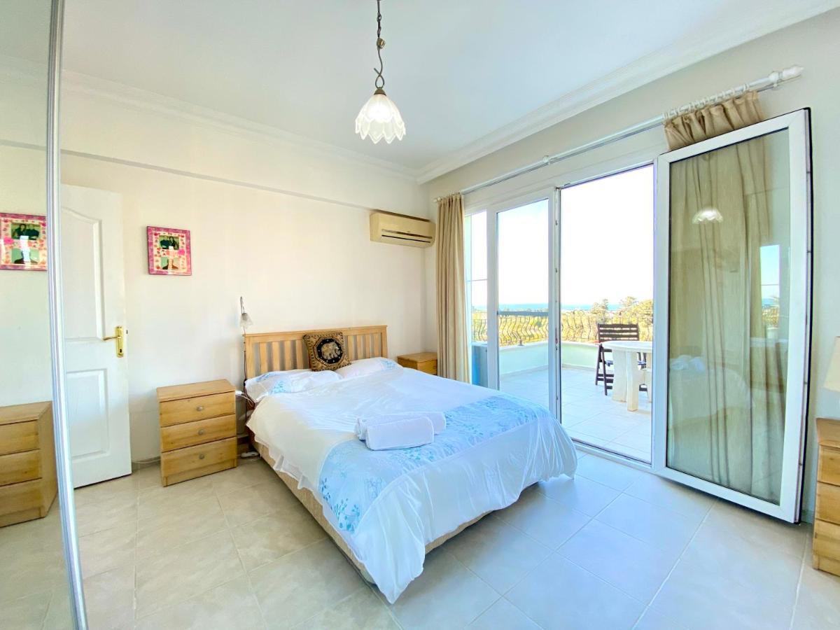 Villa 4 Bedroom Deluxe With Mountain And Sea View Kyrenia (Northern Cyprus)