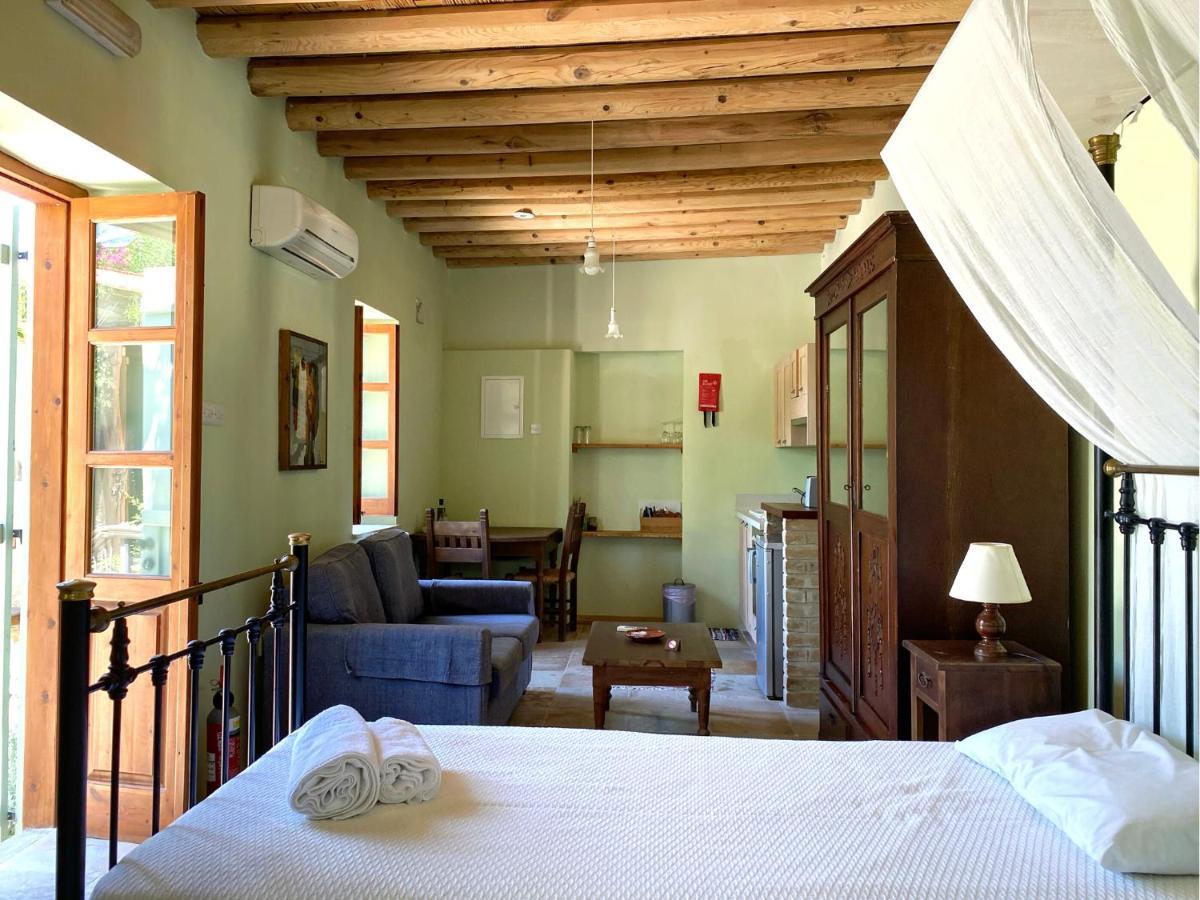 Eveleos Apartment Tochni