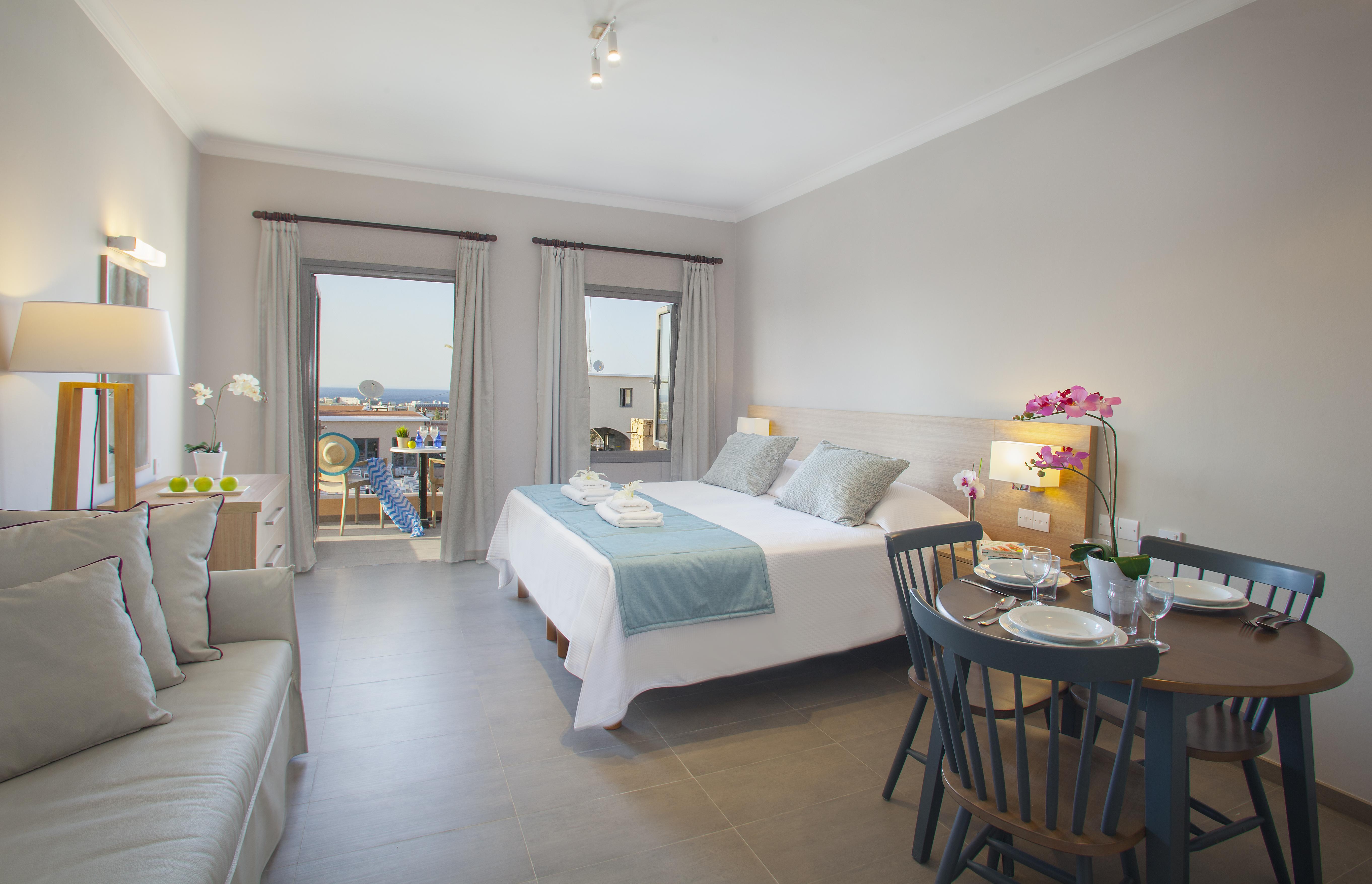 Louis St. Elias & Waterpark 4*