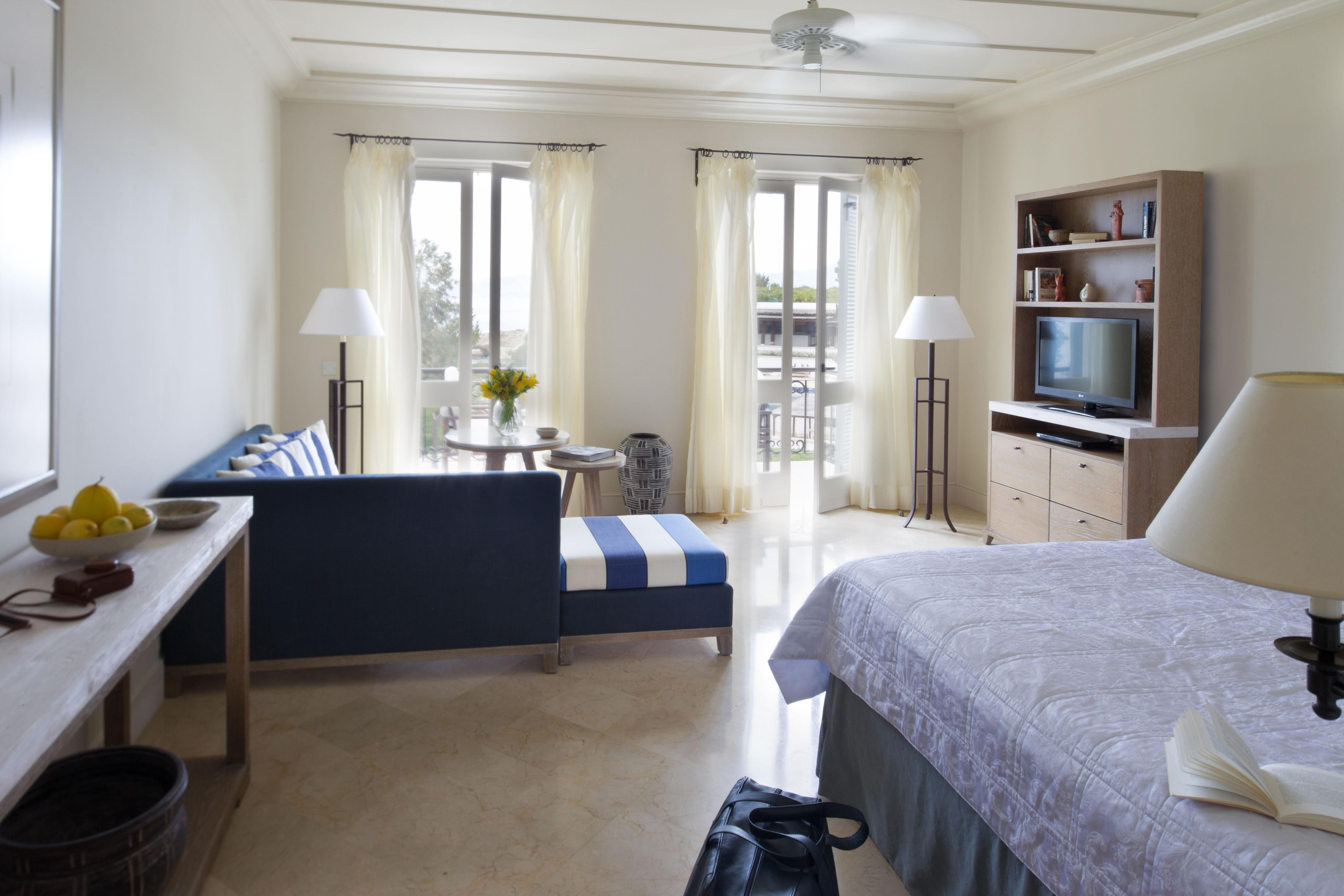 Anassa 5* Polis