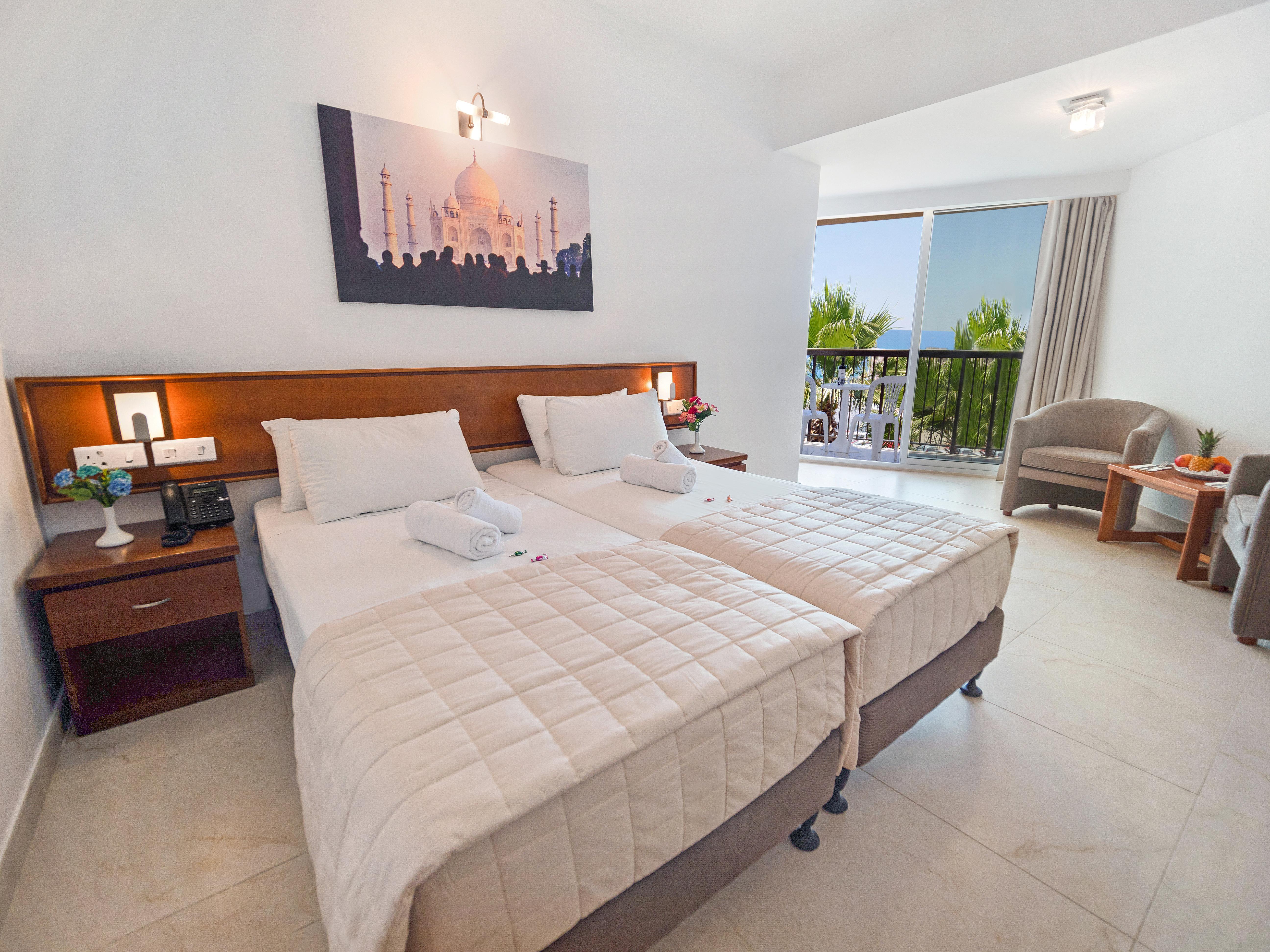 Avlida Hotel 4*