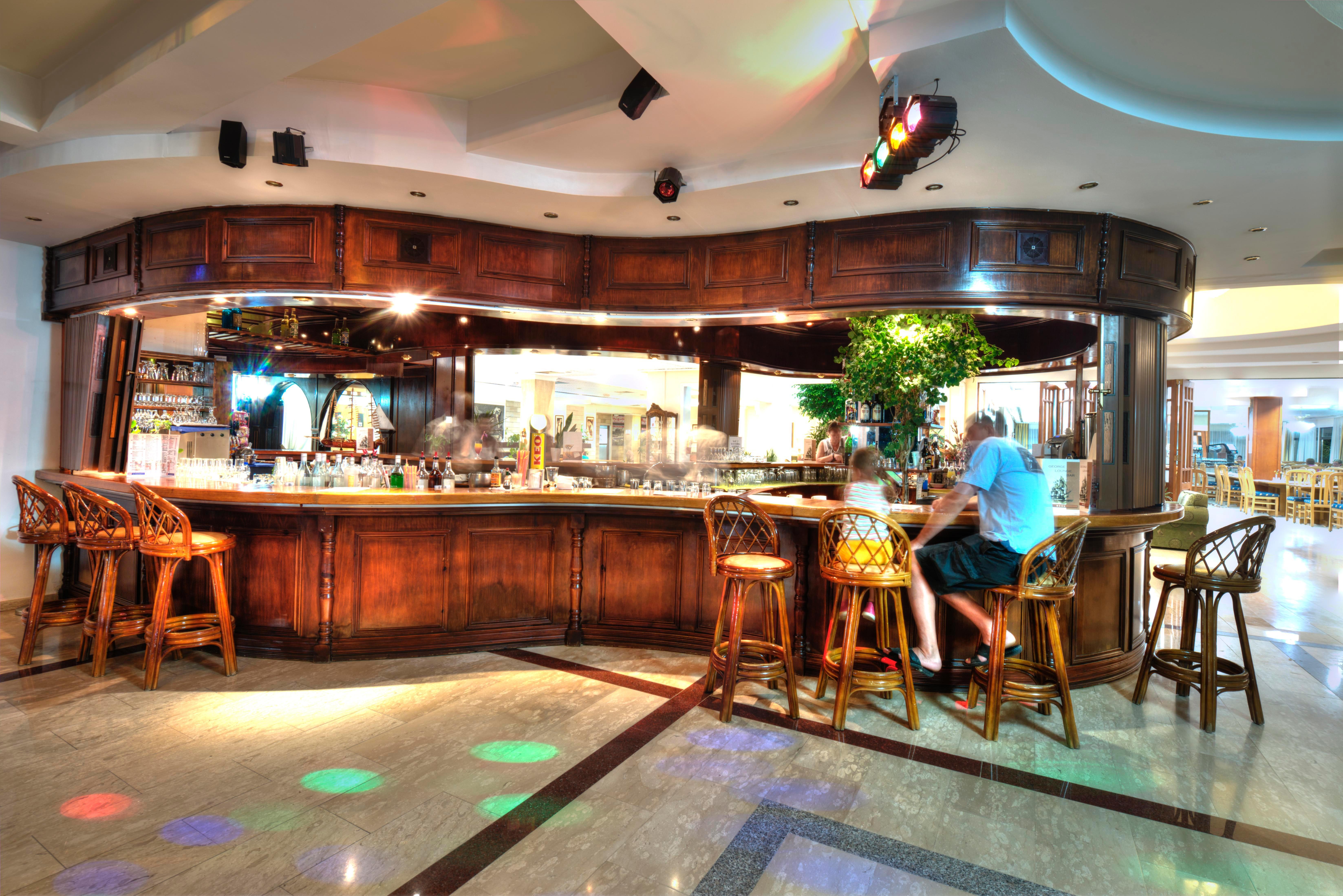 Avlida Hotel 4*