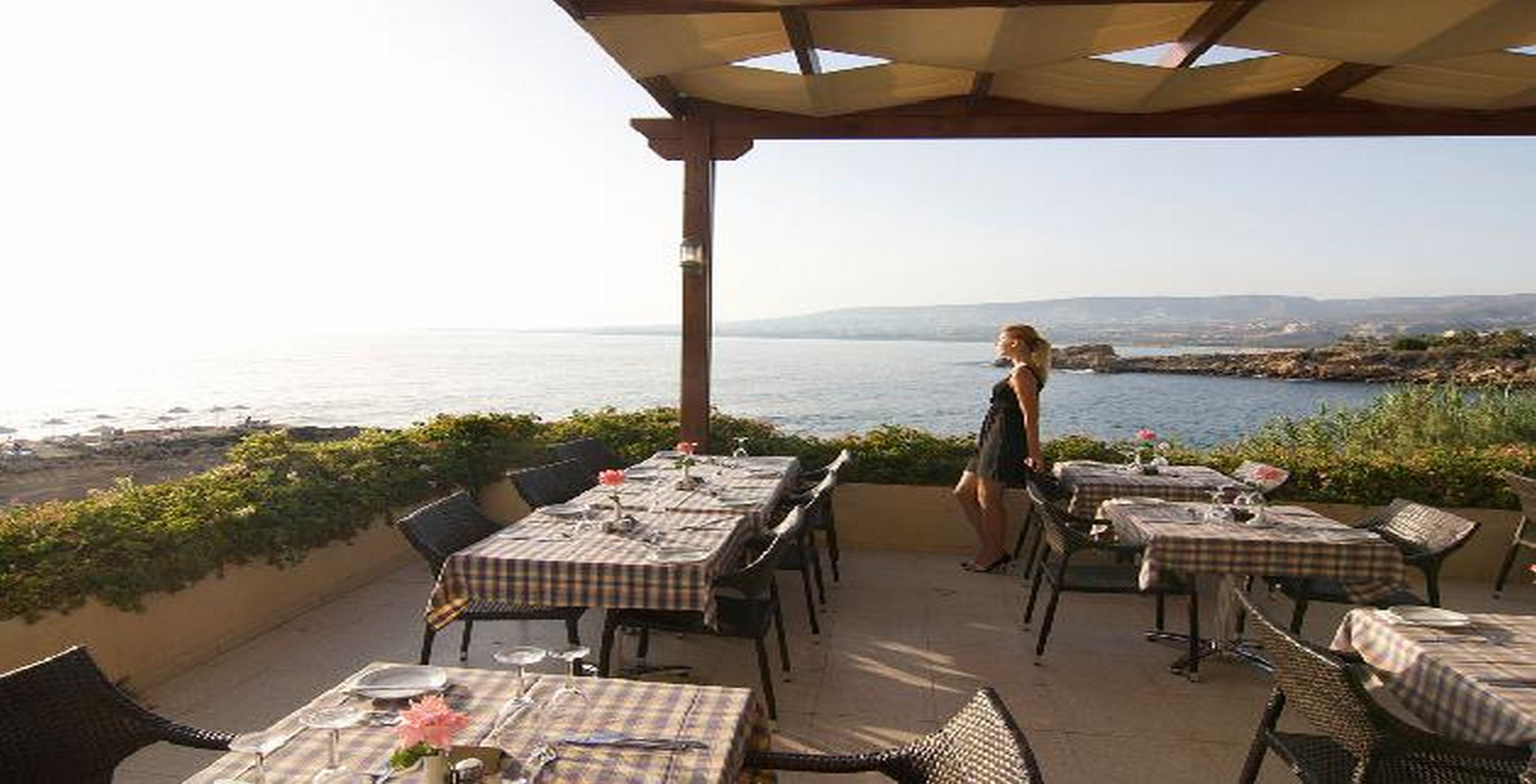Cynthiana Hotel Kissonerga