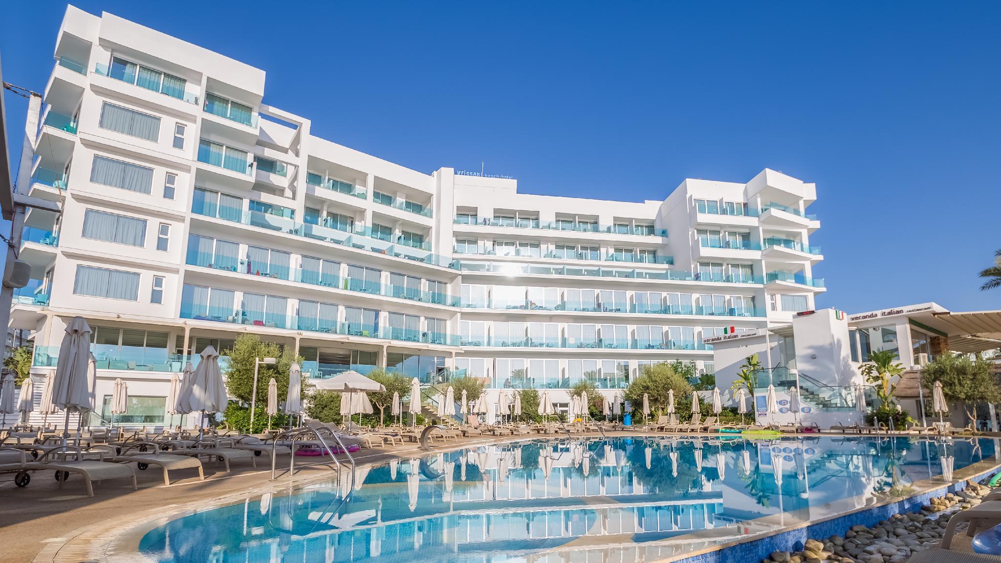 Hotel Vrissaki 4*