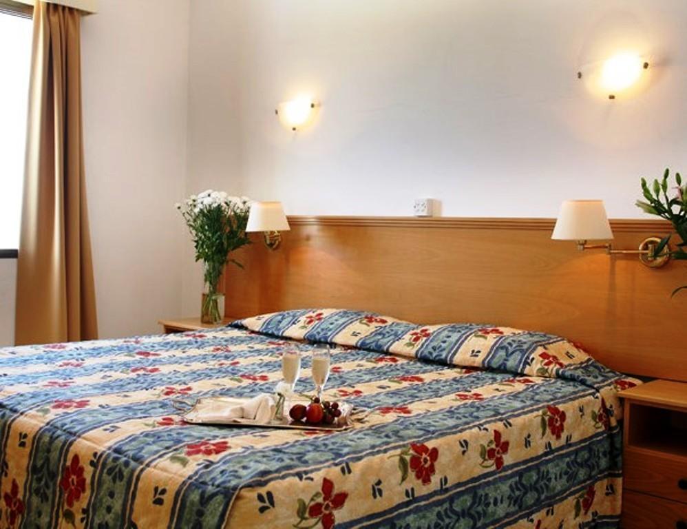 Aparthotel Stephanos