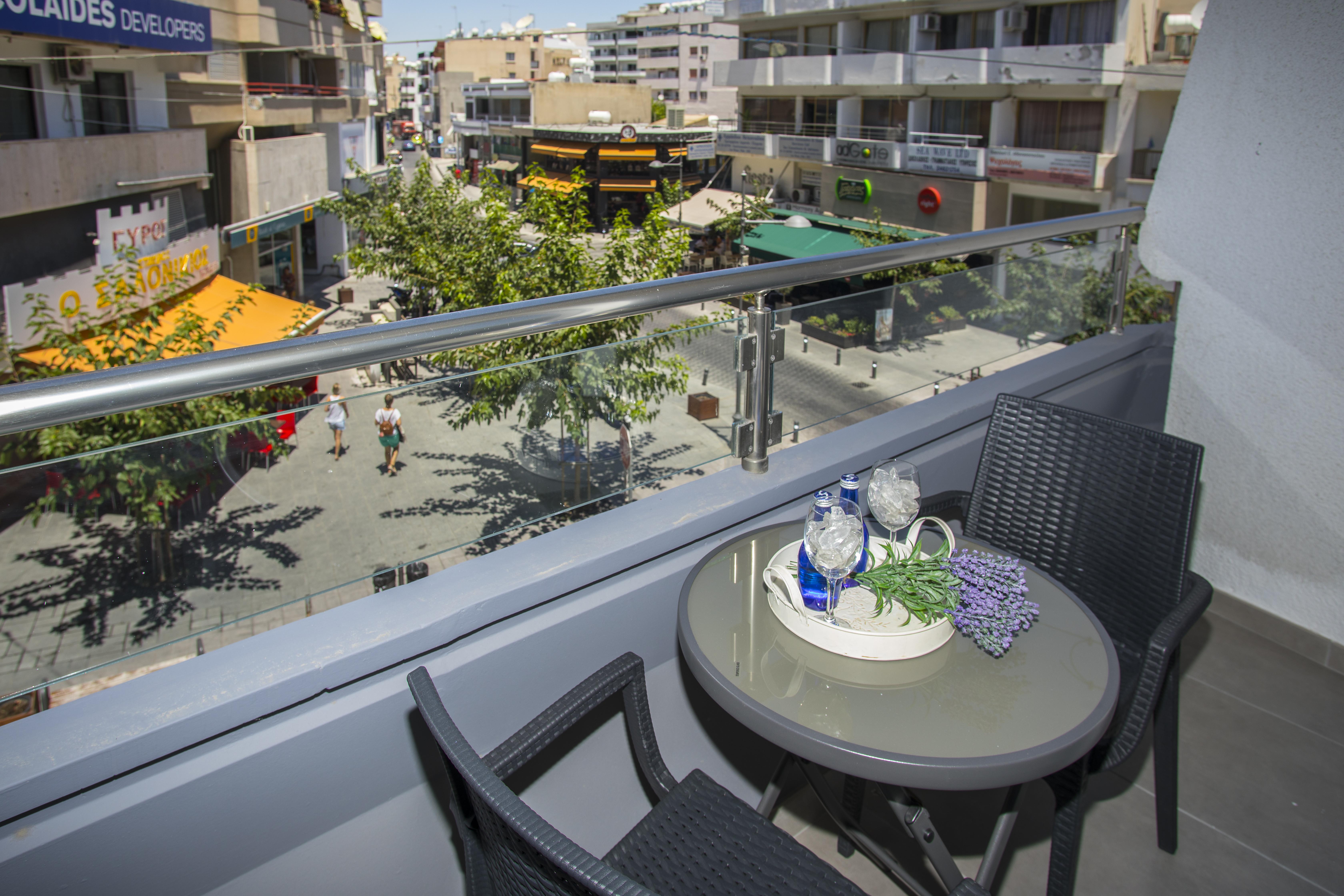 Blazer Aparthotel Larnaca