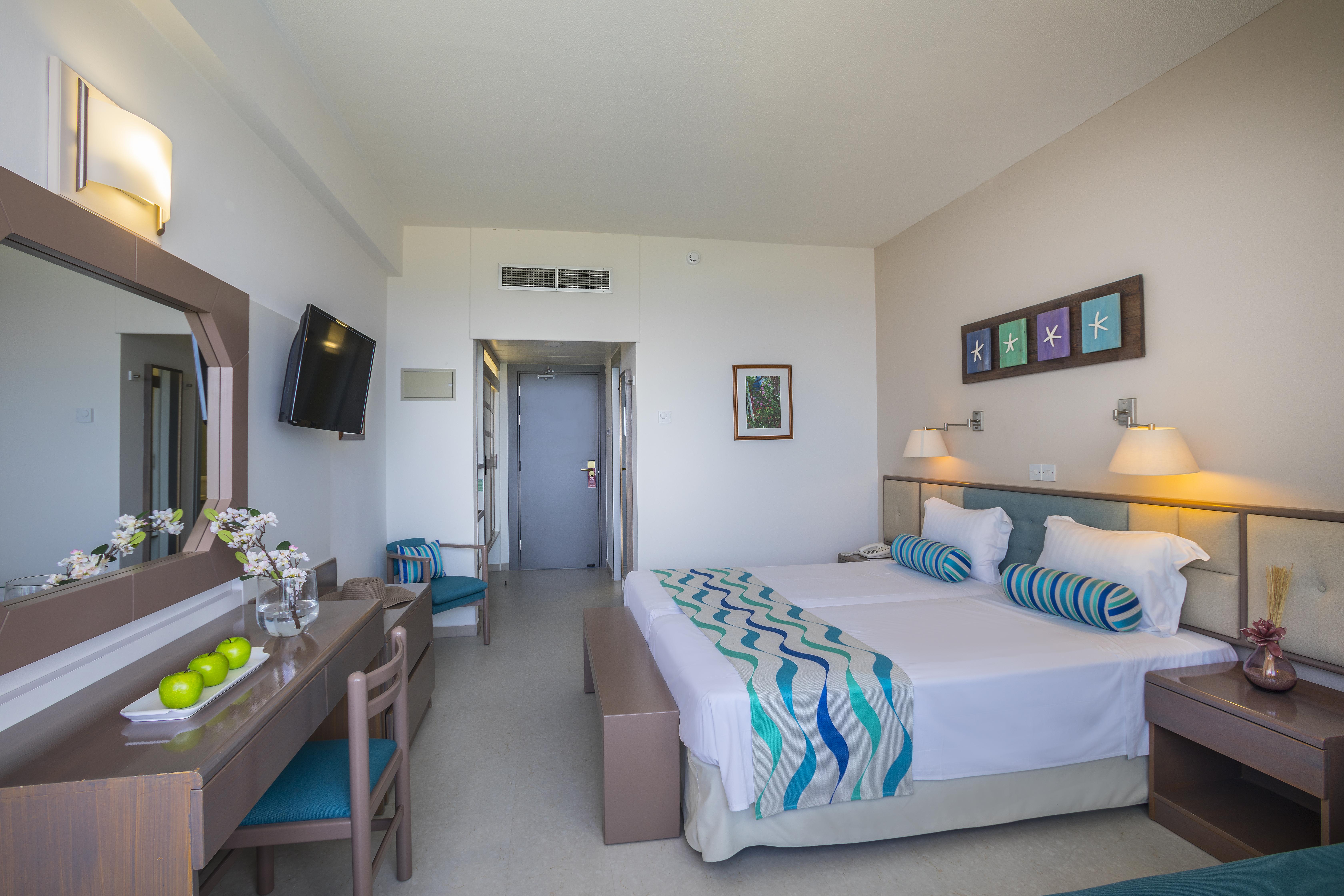 Cavo Maris 4*