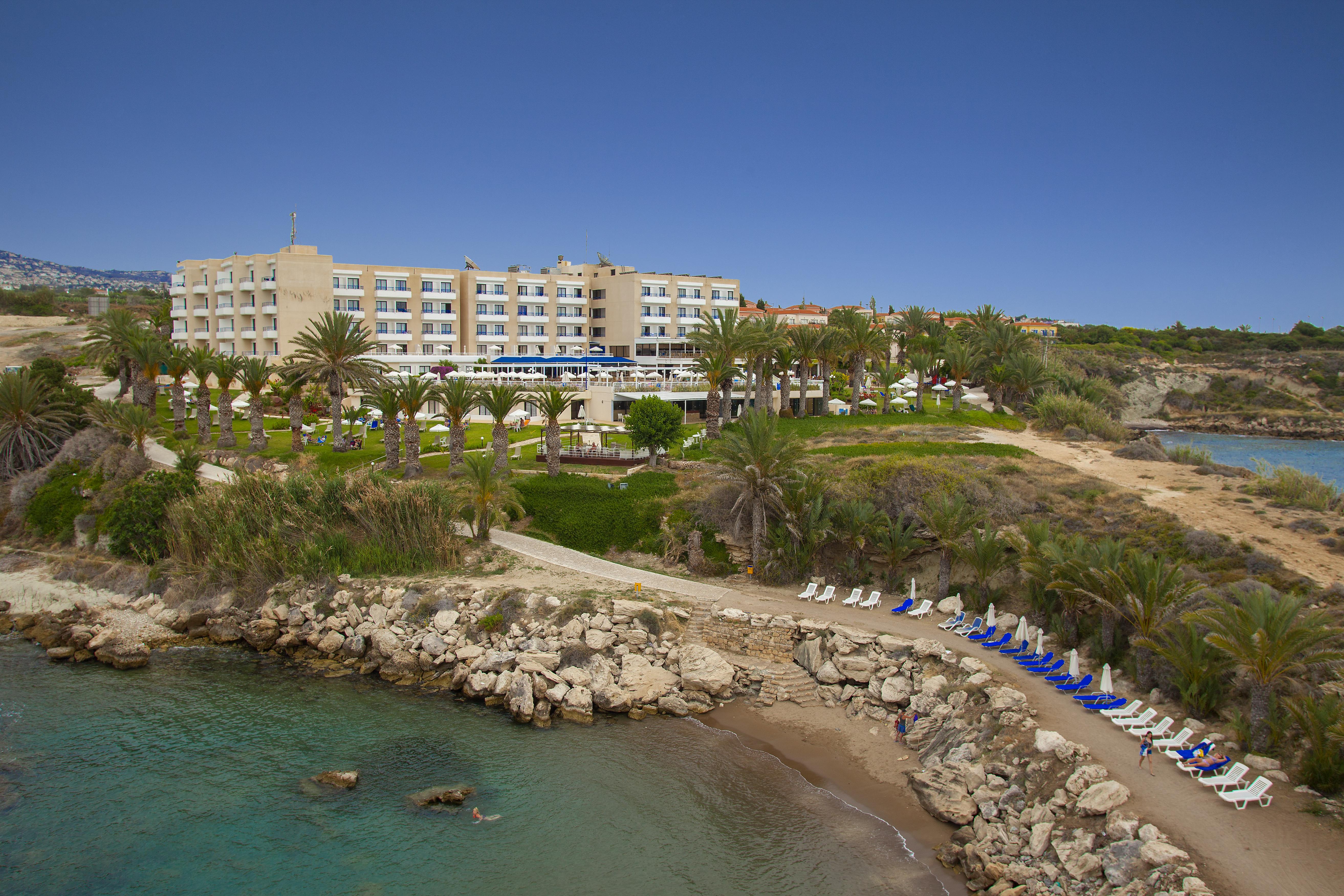 Queens Bay Hotel