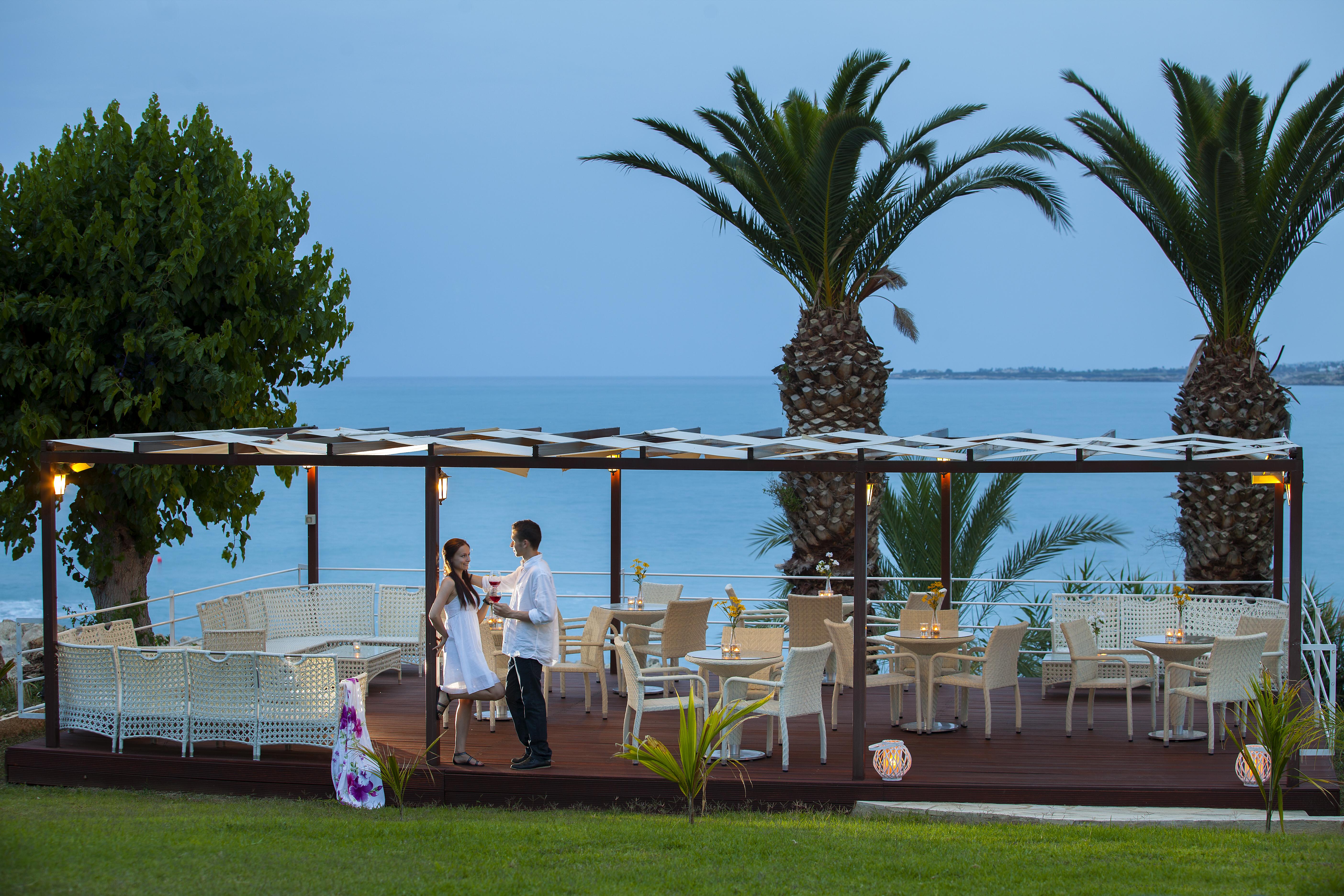 Queens Bay Hotel 4*