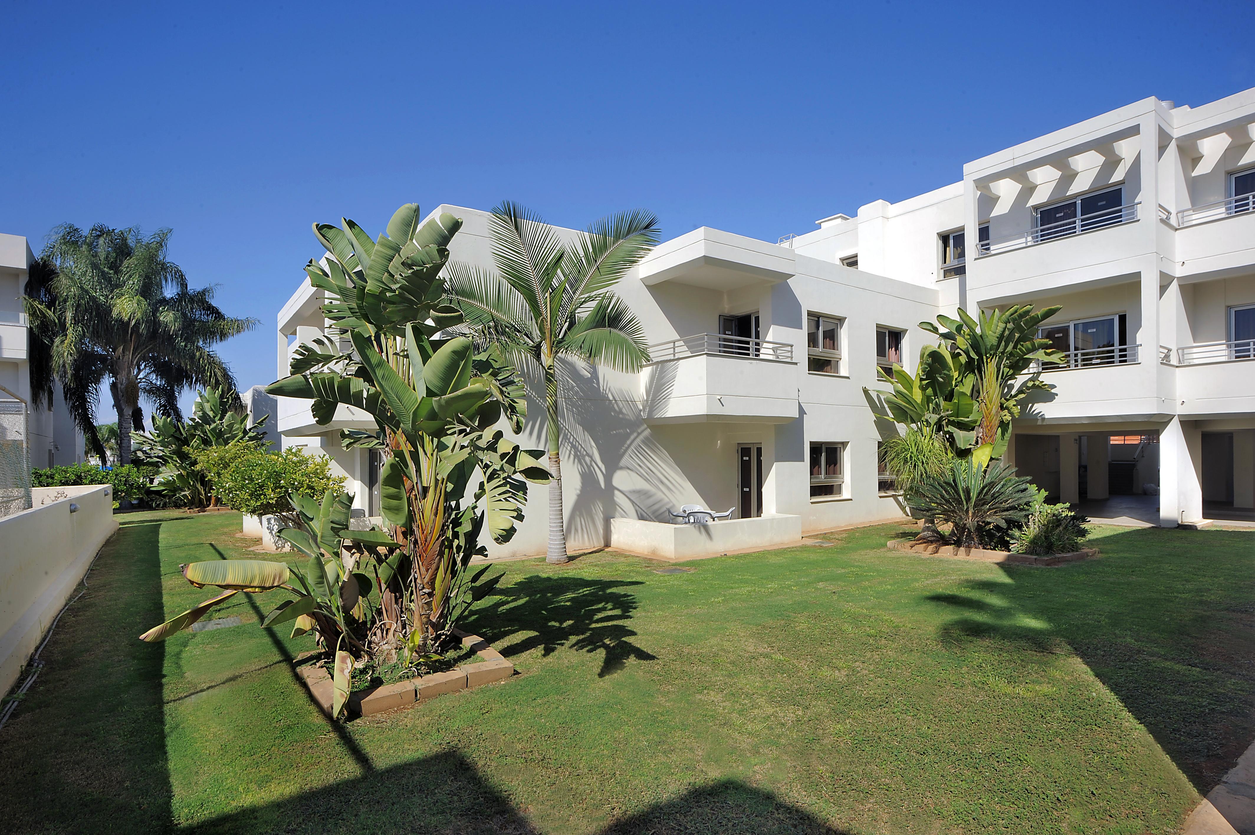 Euronapa Aparthotel 3*