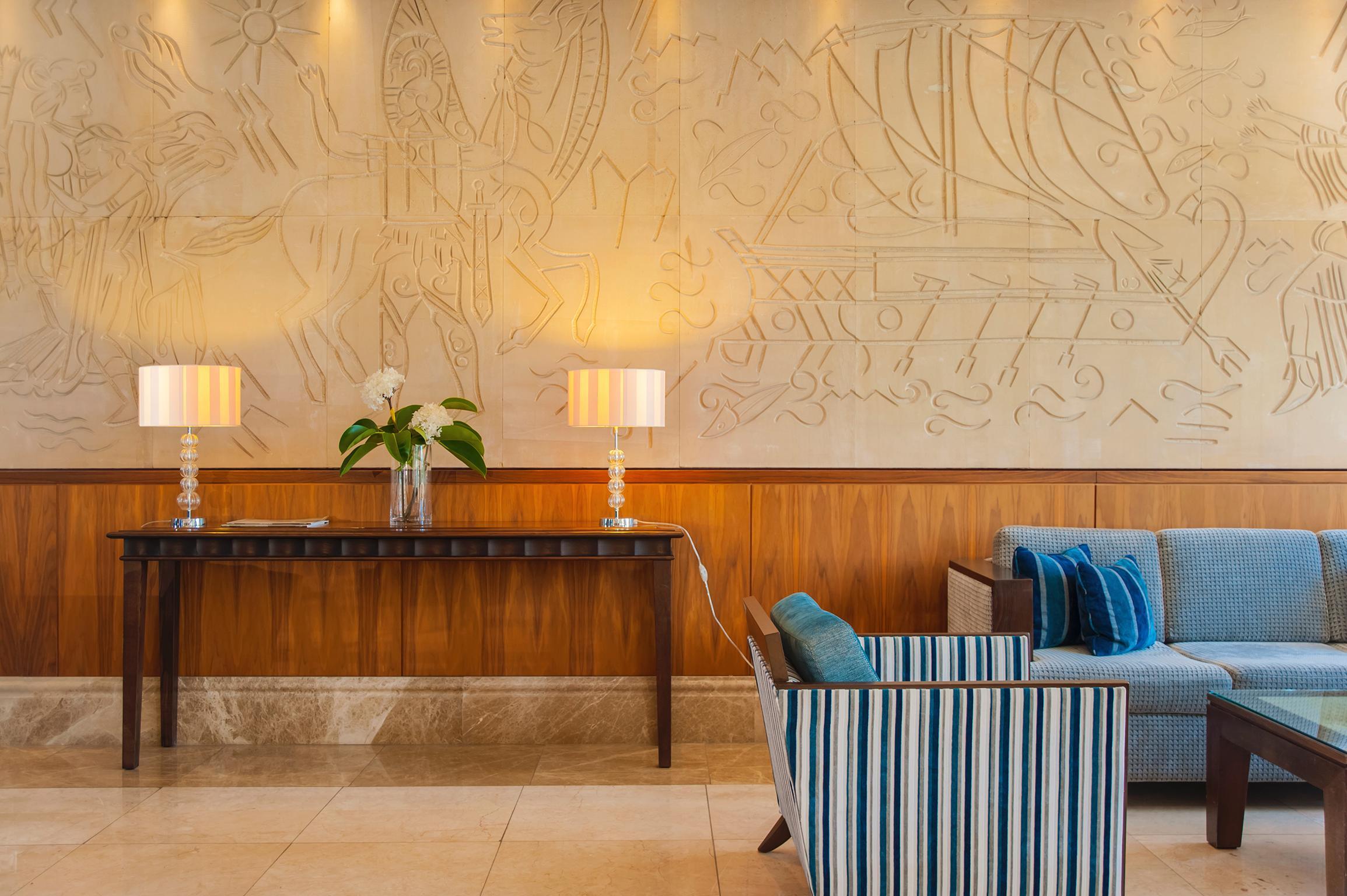 Ajax Hotel 4*