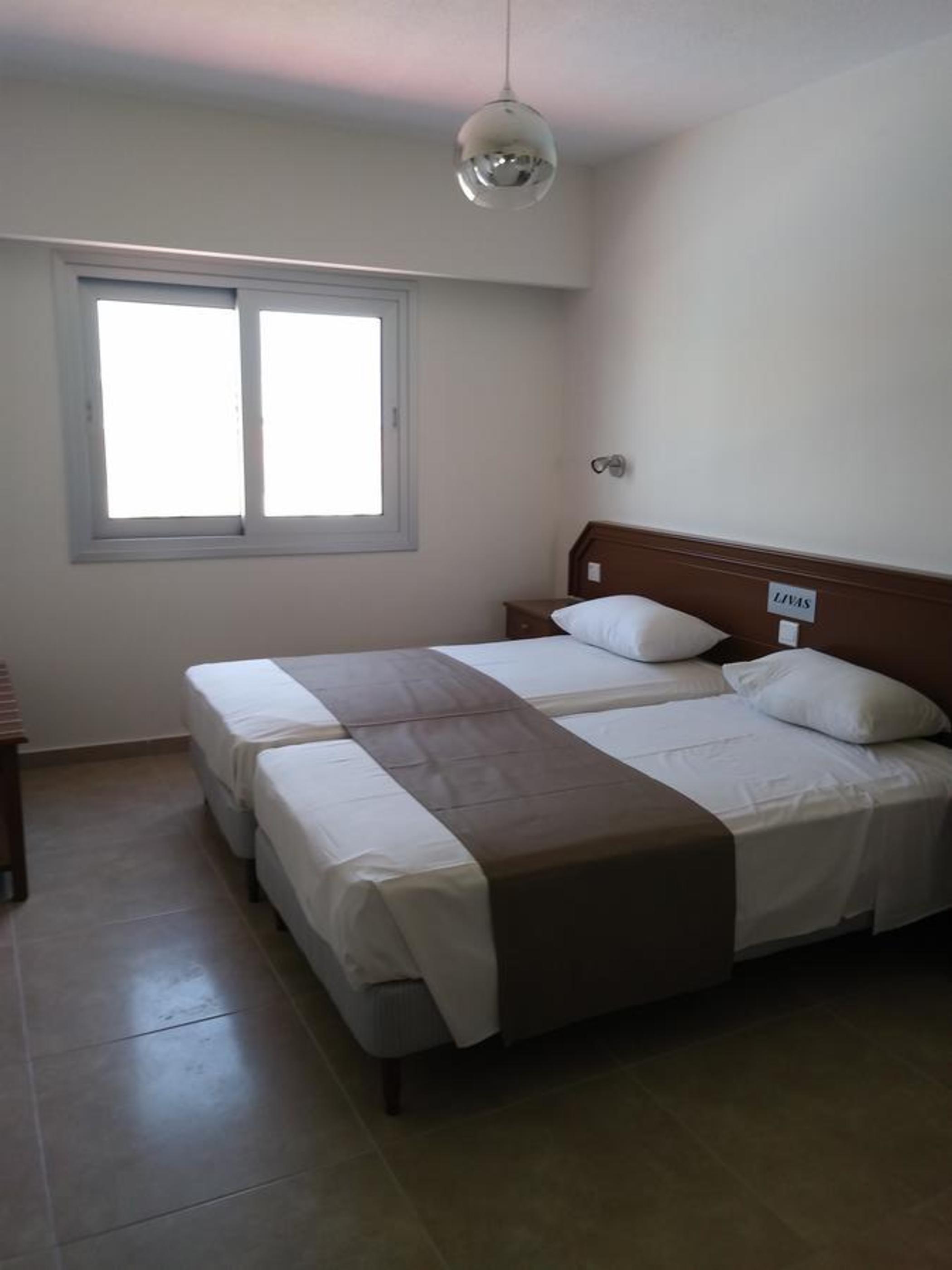 Aparthotel Livas