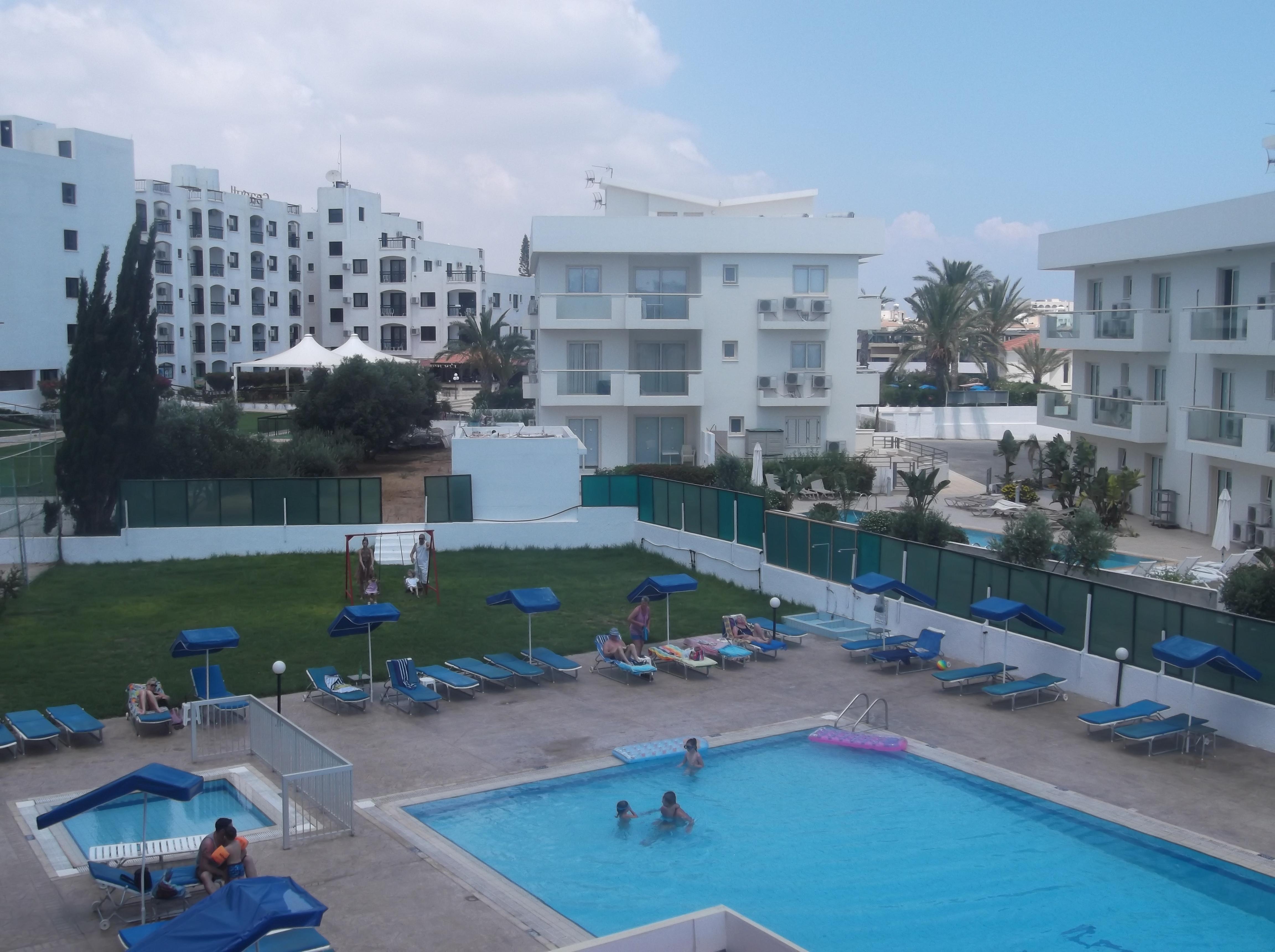 Livas Aparthotel