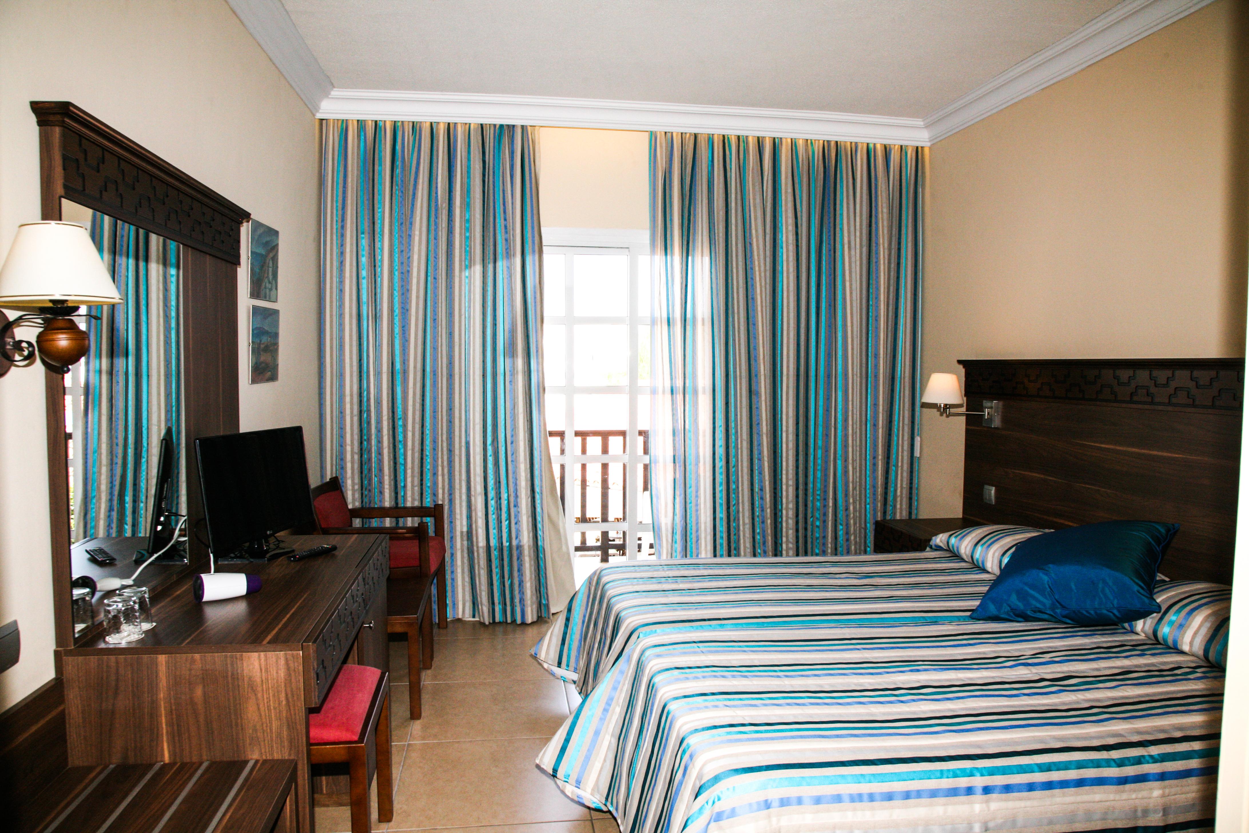 Hotel Anais Bay 3*