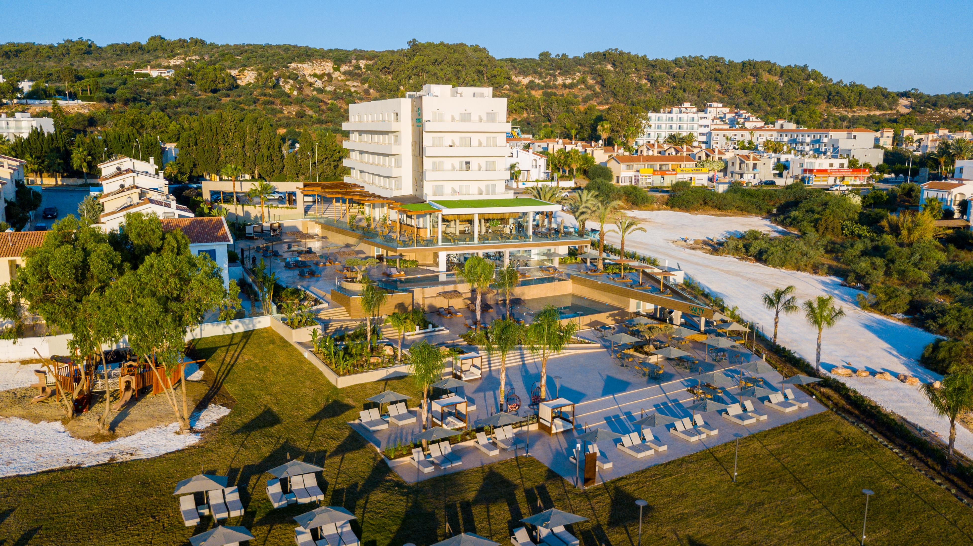 Iris Hotel