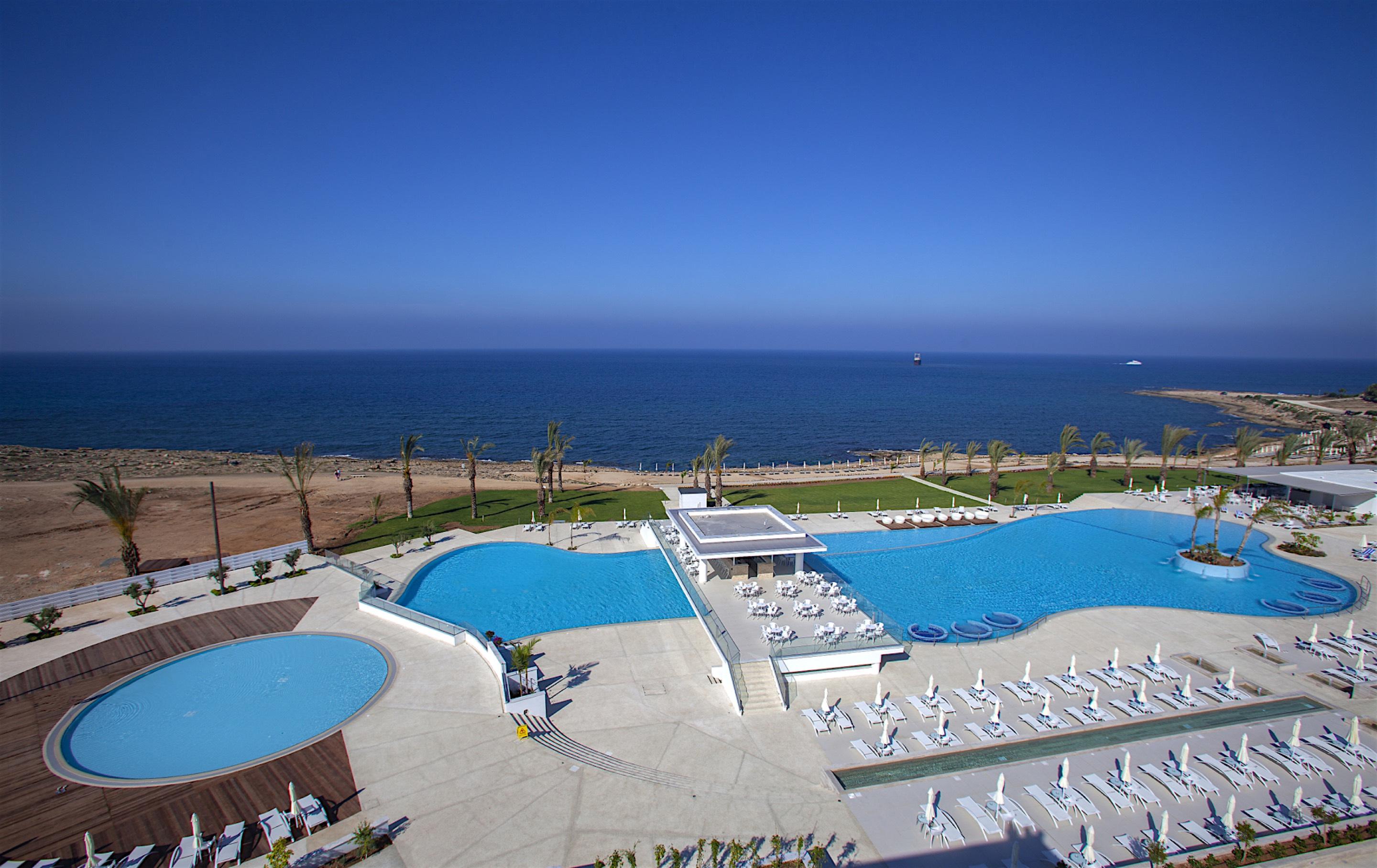 Resort King Evelthon & Klorakas