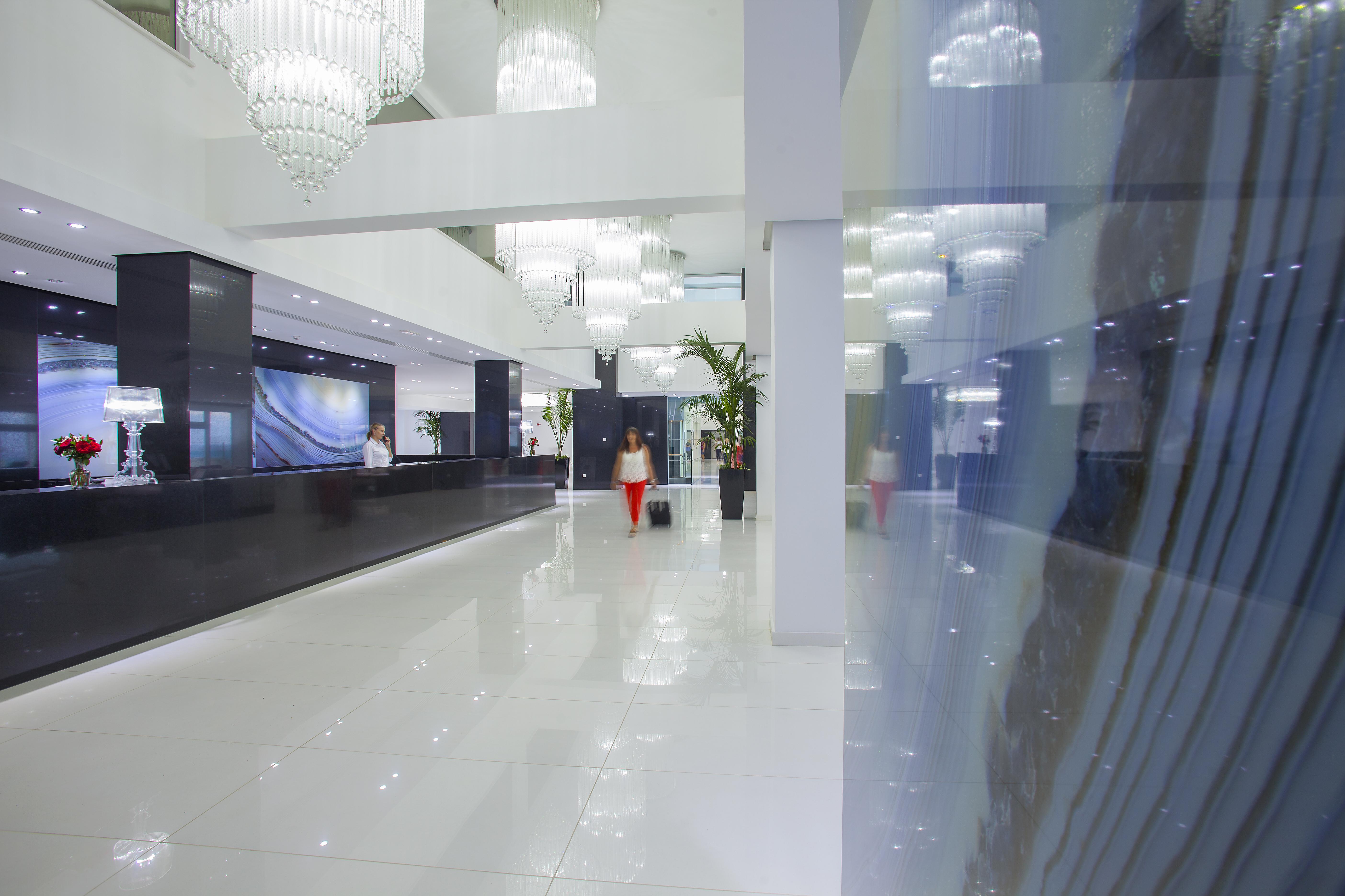 King Evelthon & Resort Klorakas