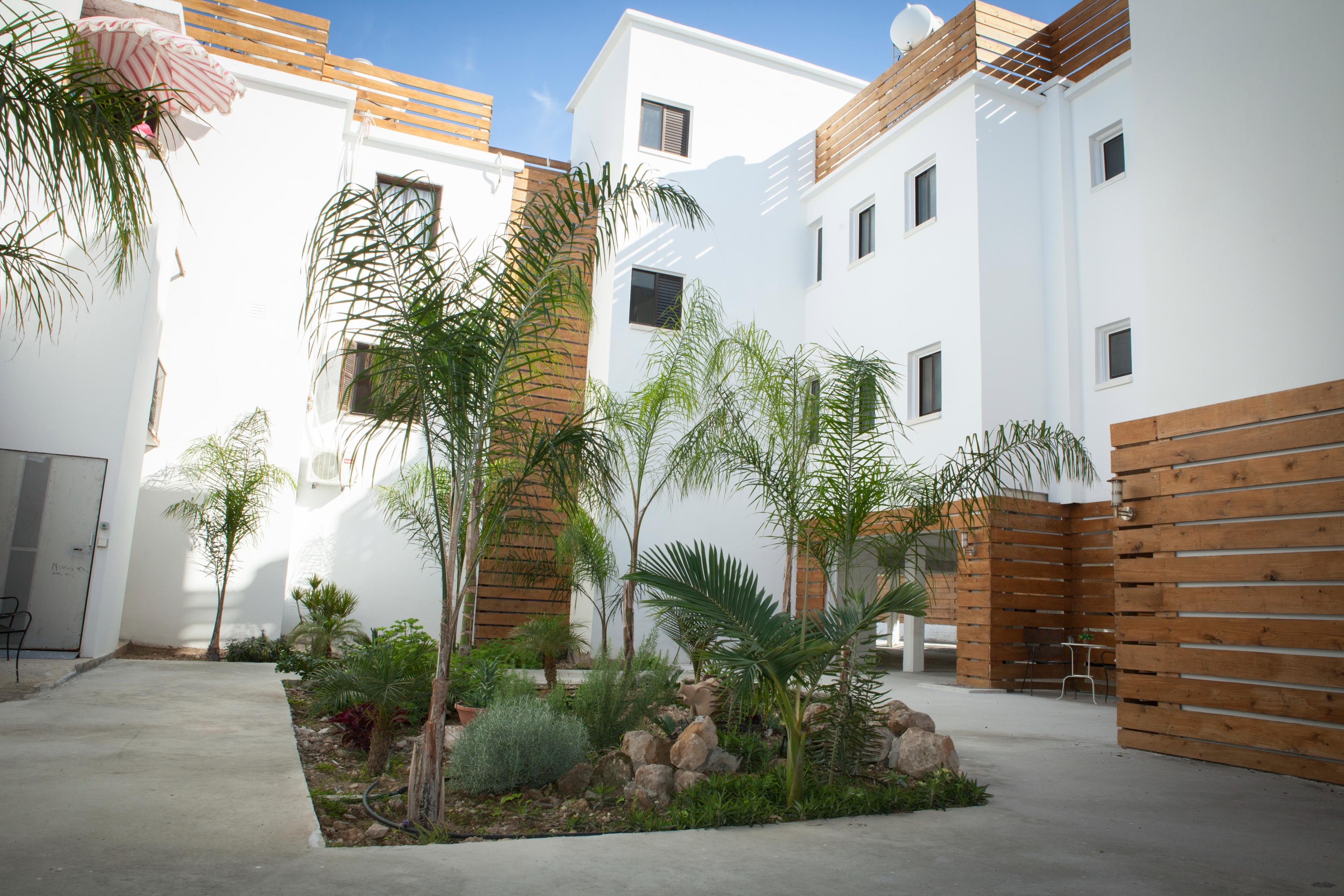 Alecos Aparthotel Paphos