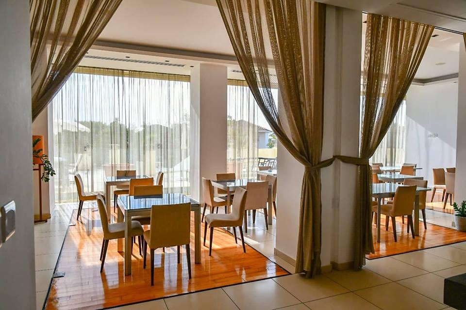 Hotel E-hotel Larnaca & 4*