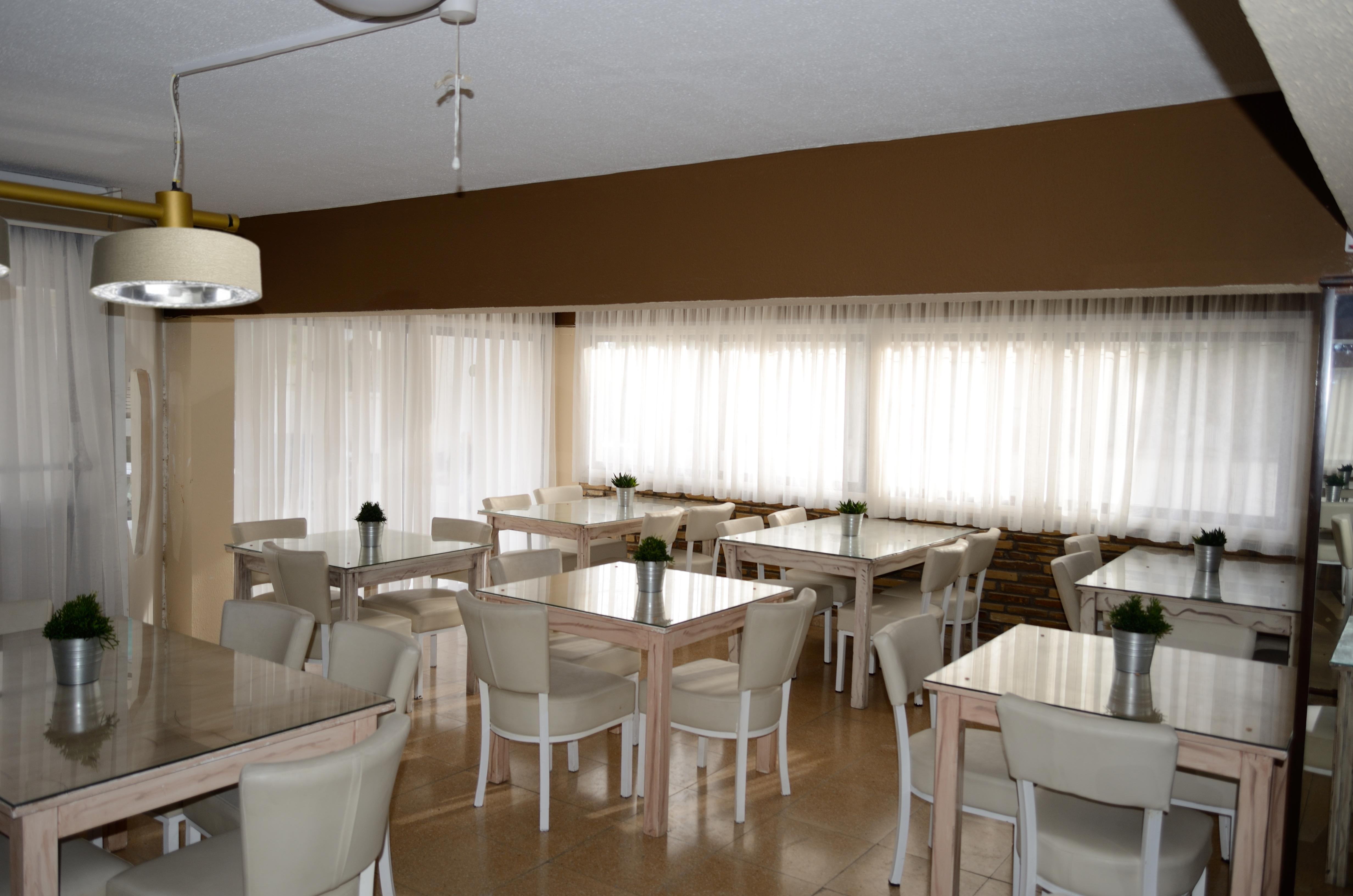 Hotel Cactus 2*