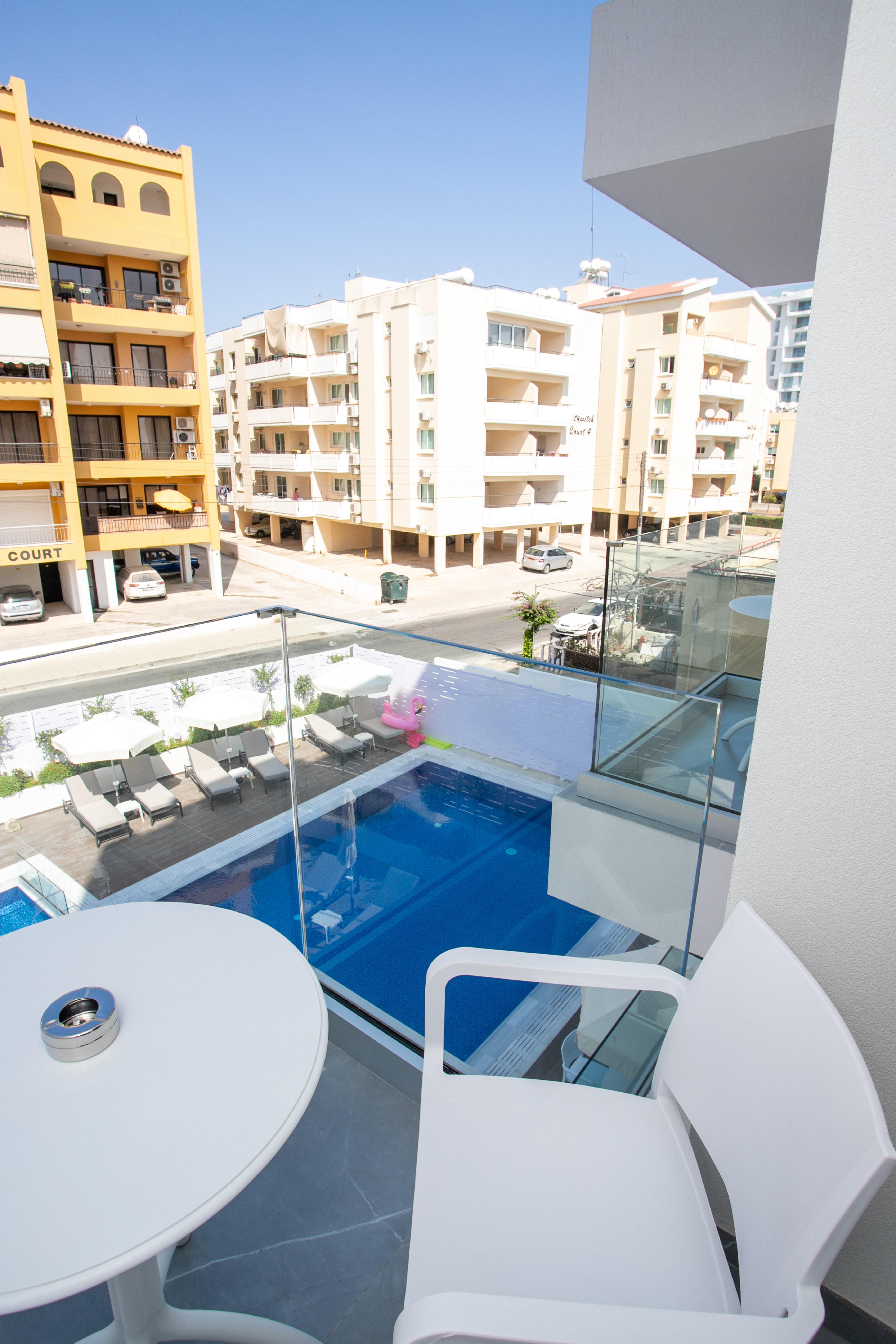 Western Larco Hotel 4*