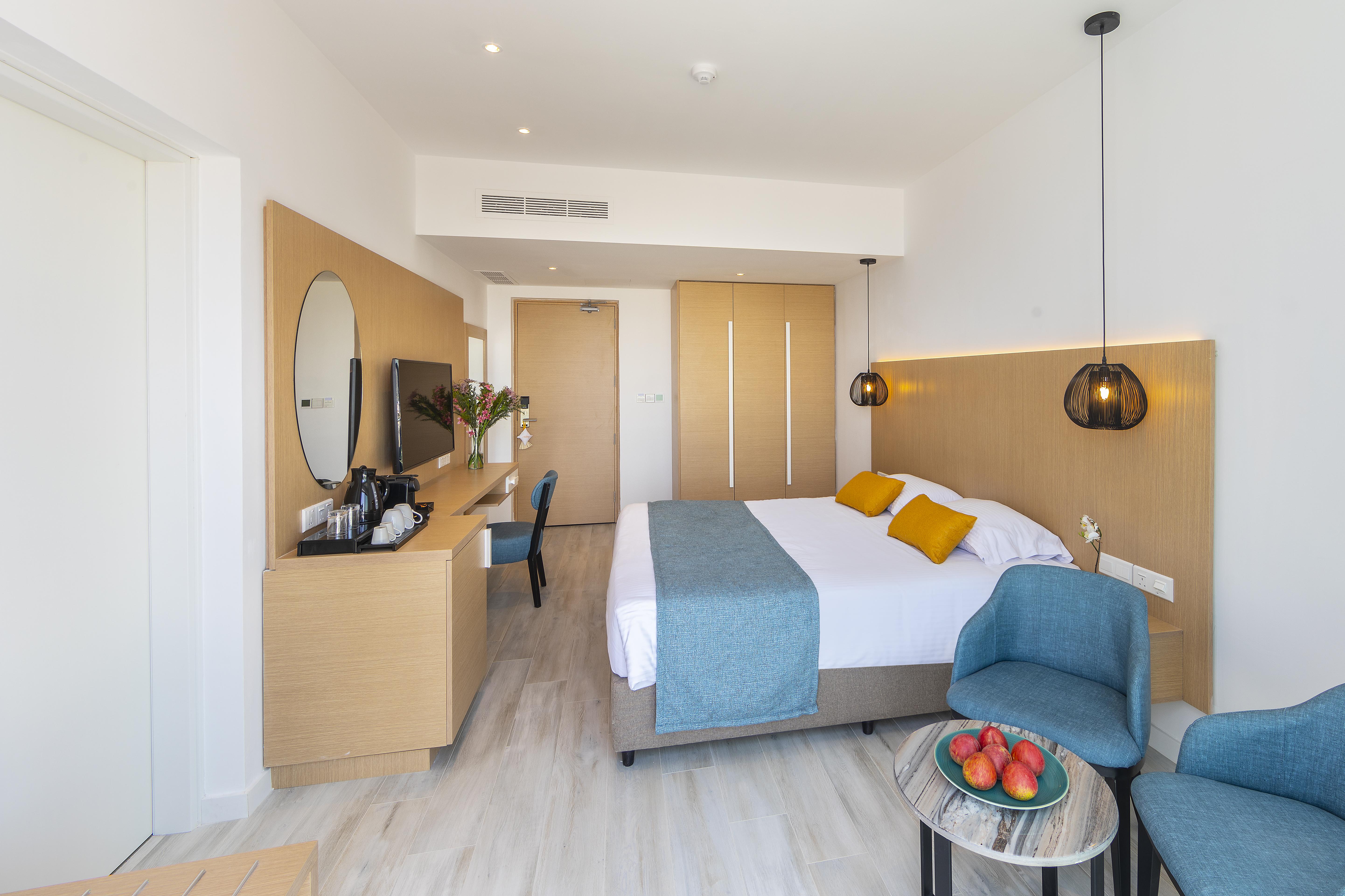 Hotel Leonardo Crystal Cove & - Adults Only 4*